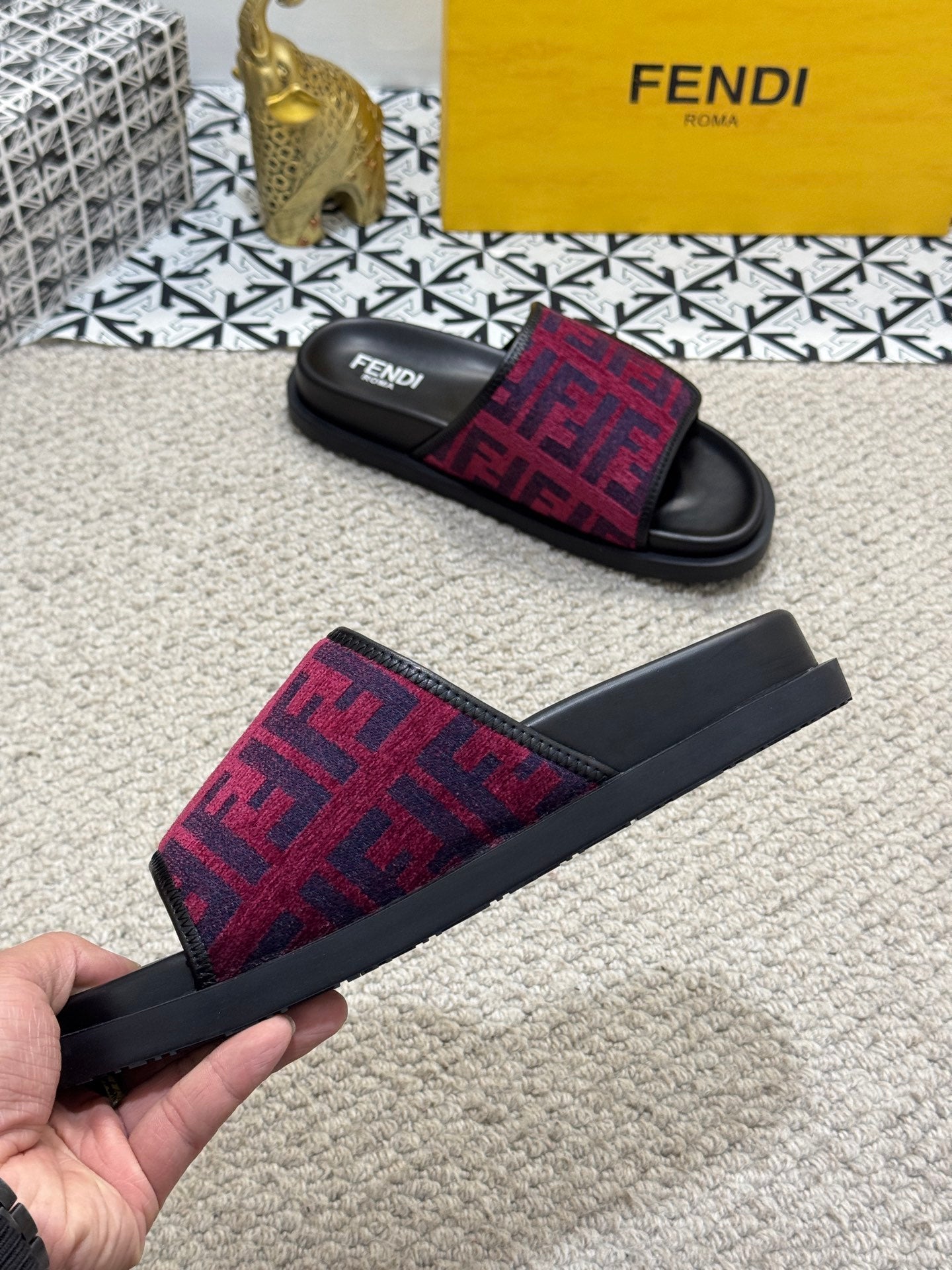 LuxluxHouse Best Quality Sandals Fendi