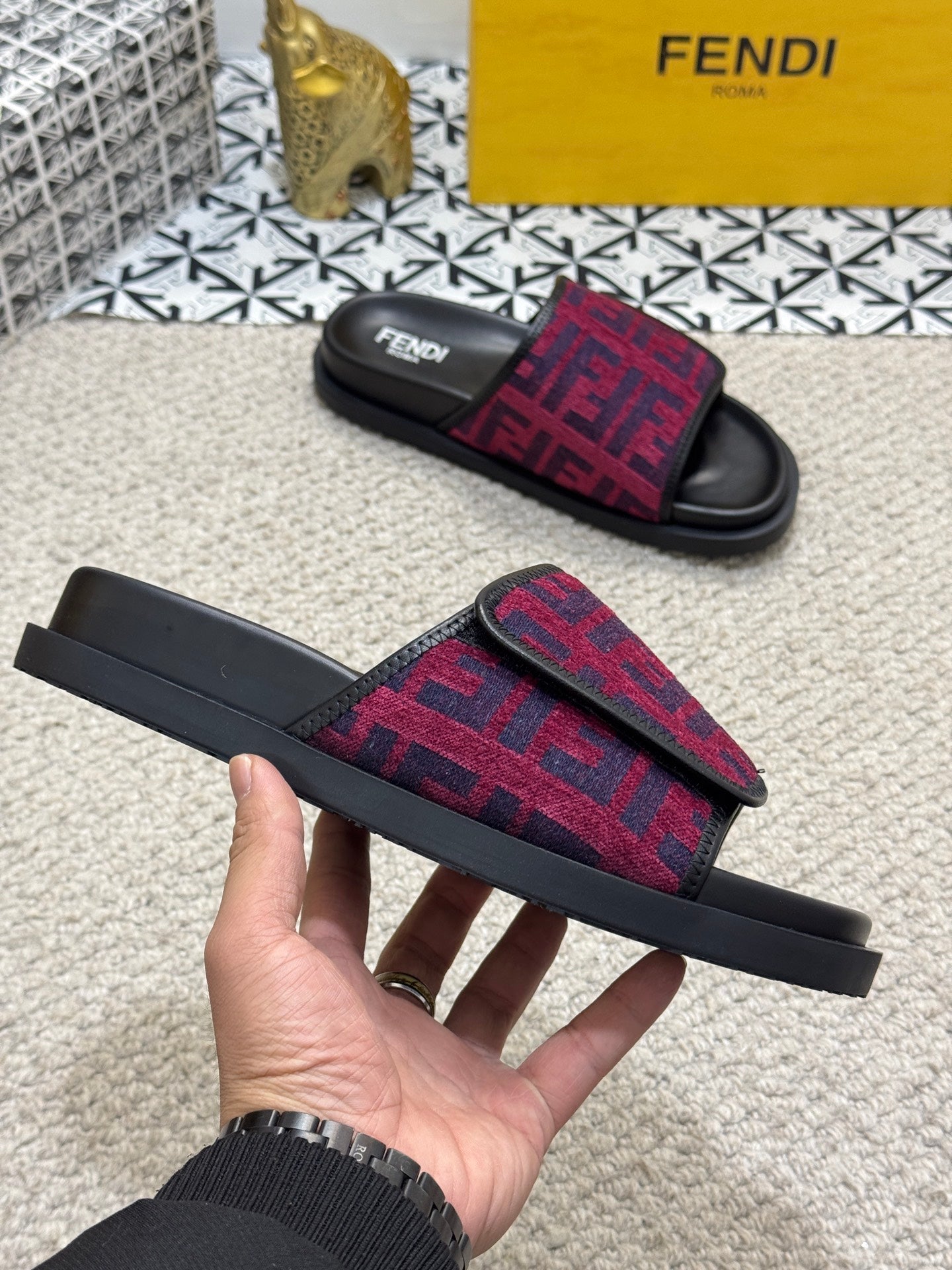 LuxluxHouse Best Quality Sandals Fendi