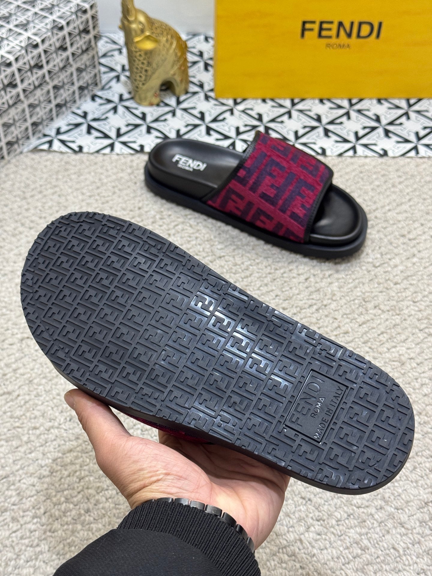 LuxluxHouse Best Quality Sandals Fendi