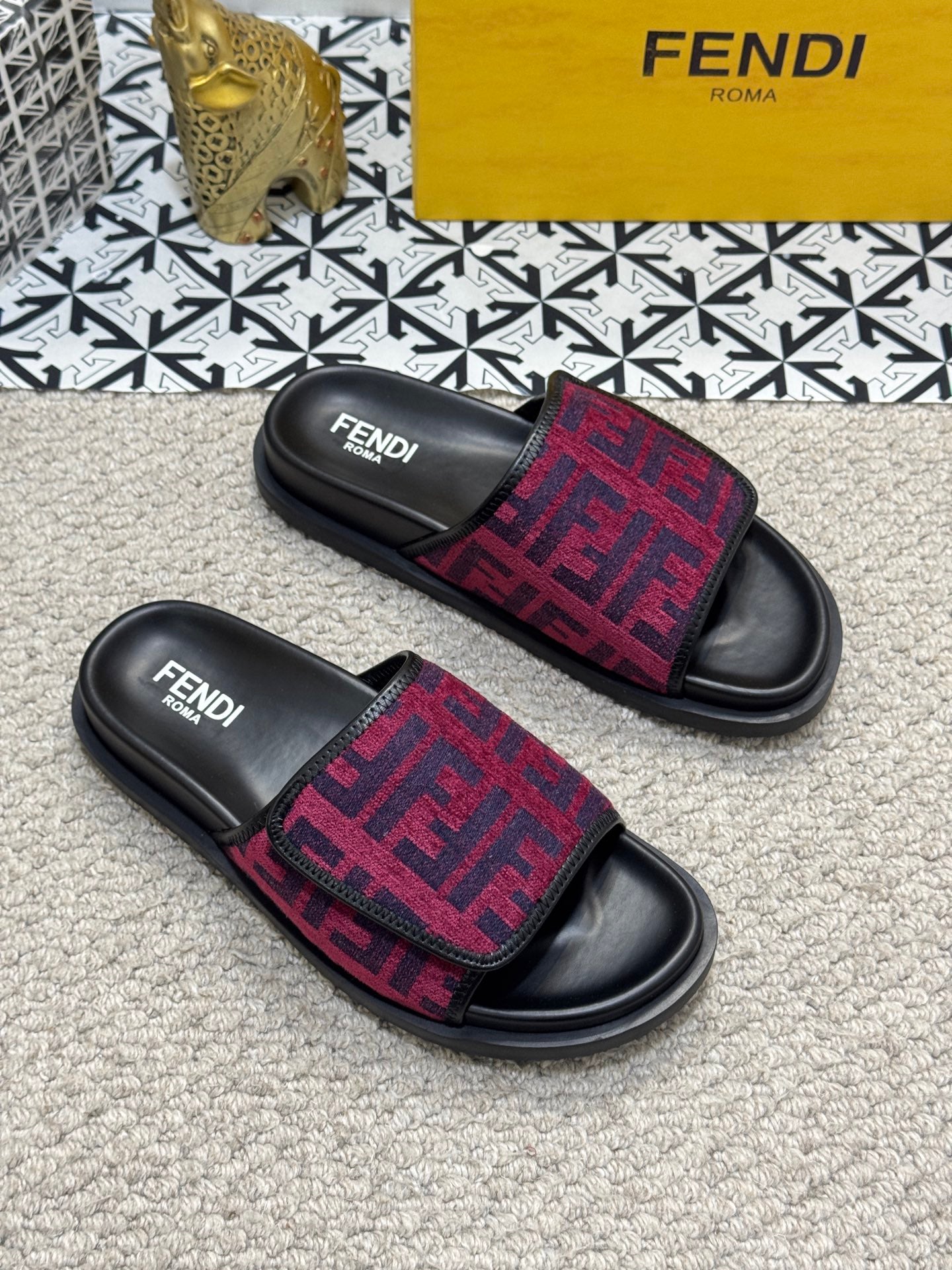 LuxluxHouse Best Quality Sandals Fendi