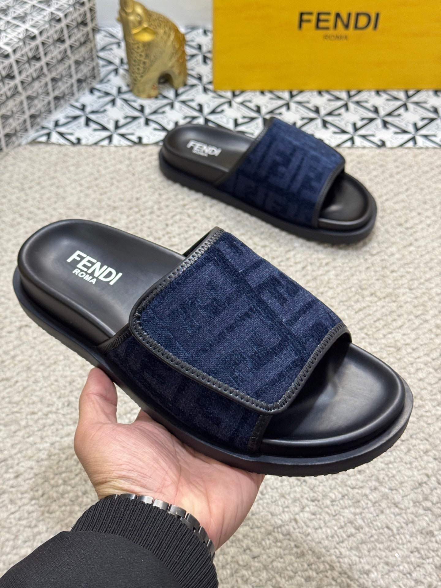 LuxluxHouse Best Quality Sandals Fendi