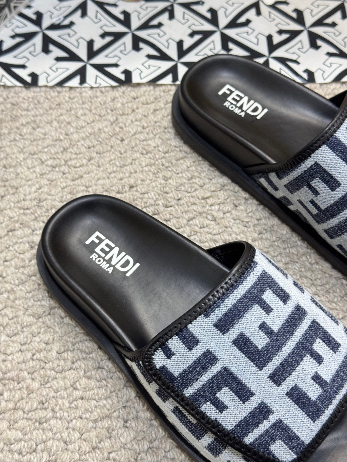LuxluxHouse Best Quality Sandals Fendi
