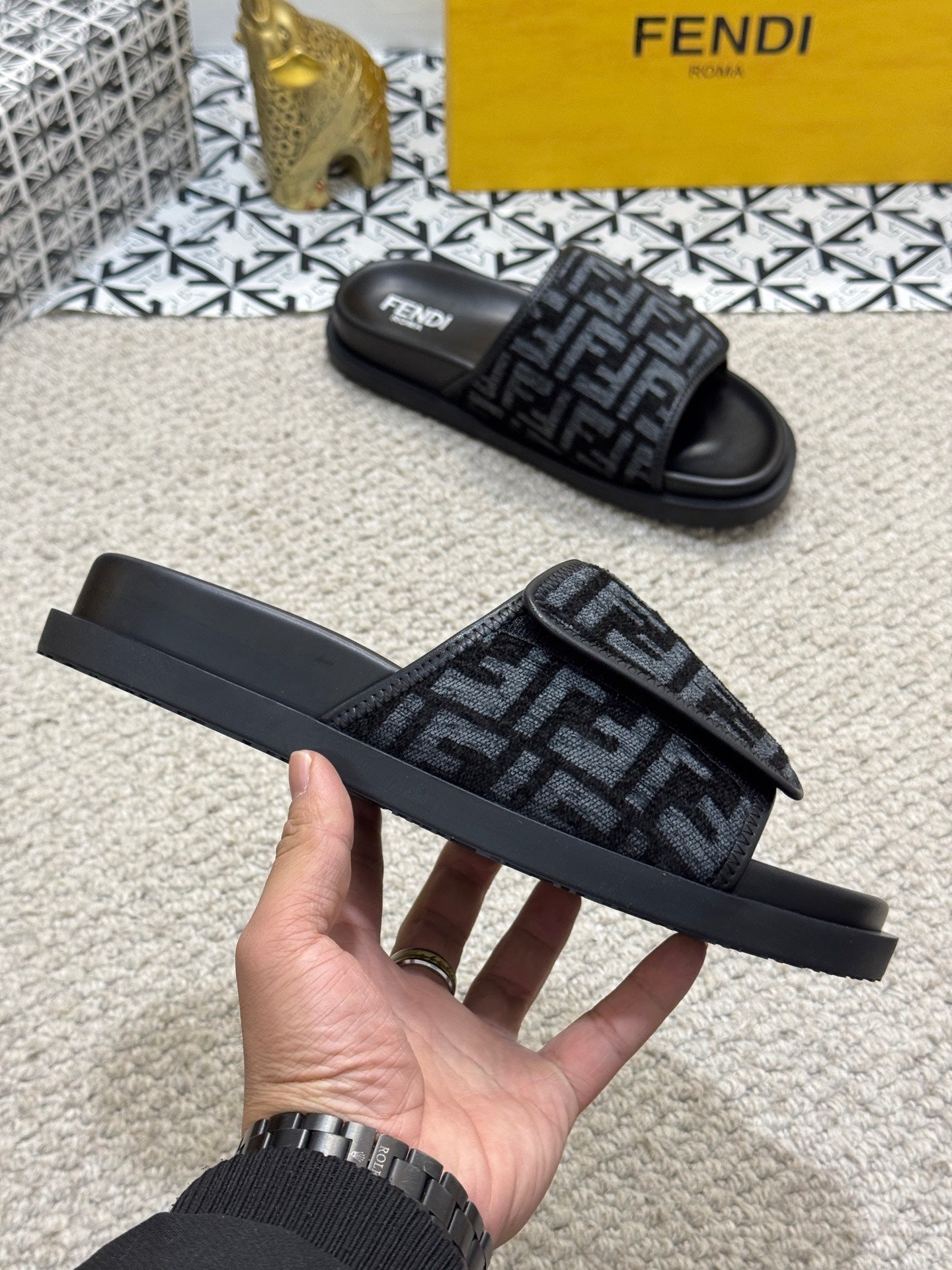LuxluxHouse Best Quality Sandals Fendi