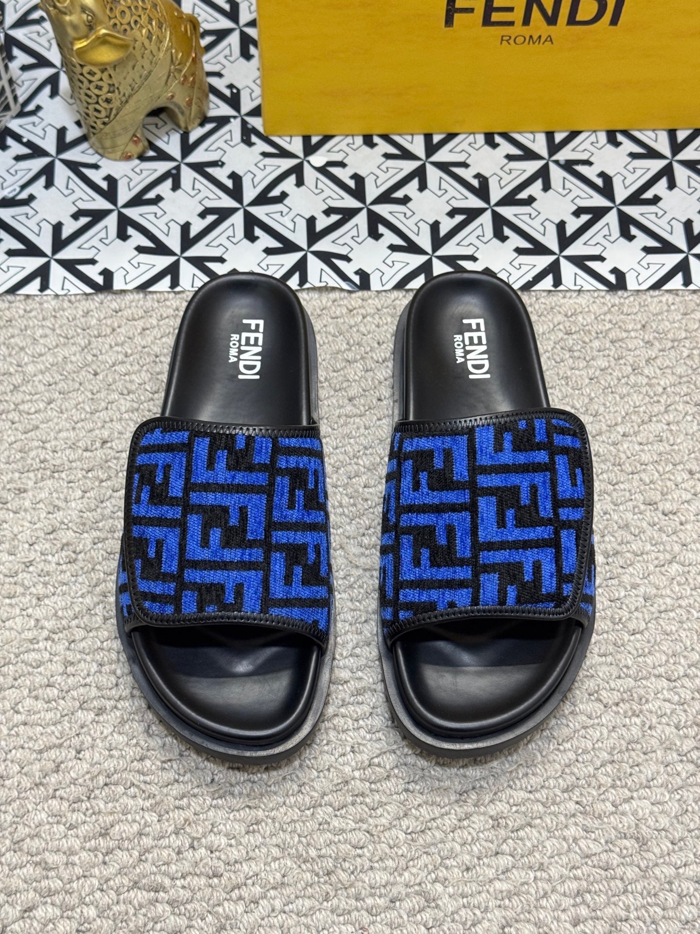 LuxluxHouse Best Quality Sandals Fendi