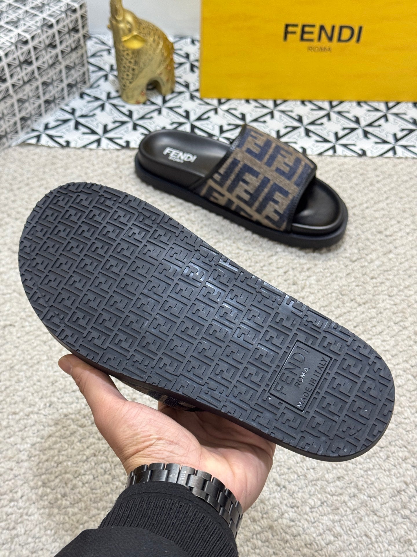 LuxluxHouse Best Quality Sandals Fendi