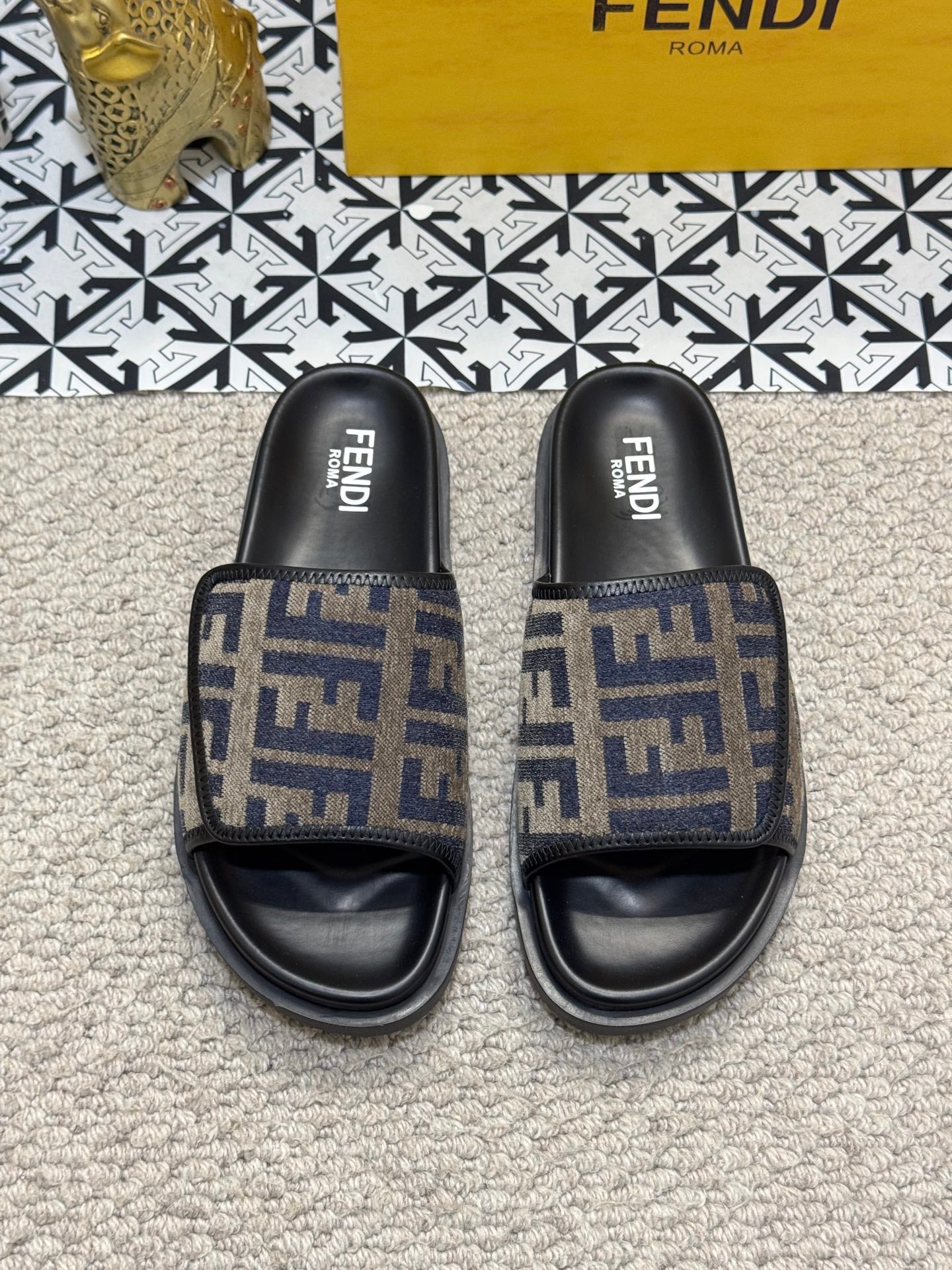 LuxluxHouse Best Quality Sandals Fendi