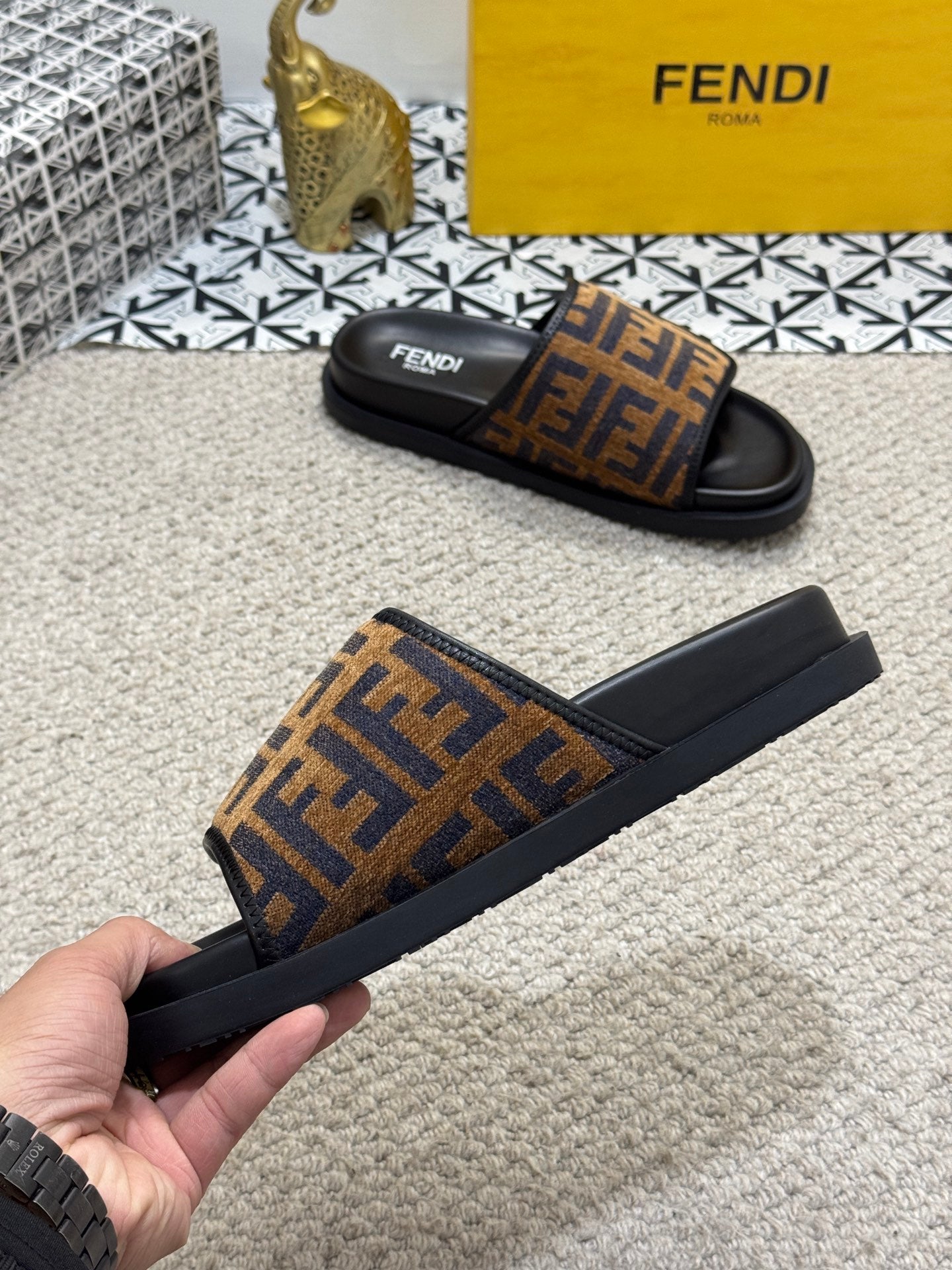 LuxluxHouse Best Quality Sandals Fendi