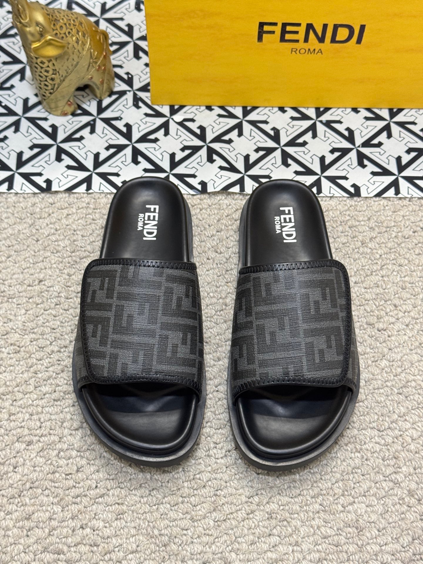LuxluxHouse Best Quality Sandals Fendi