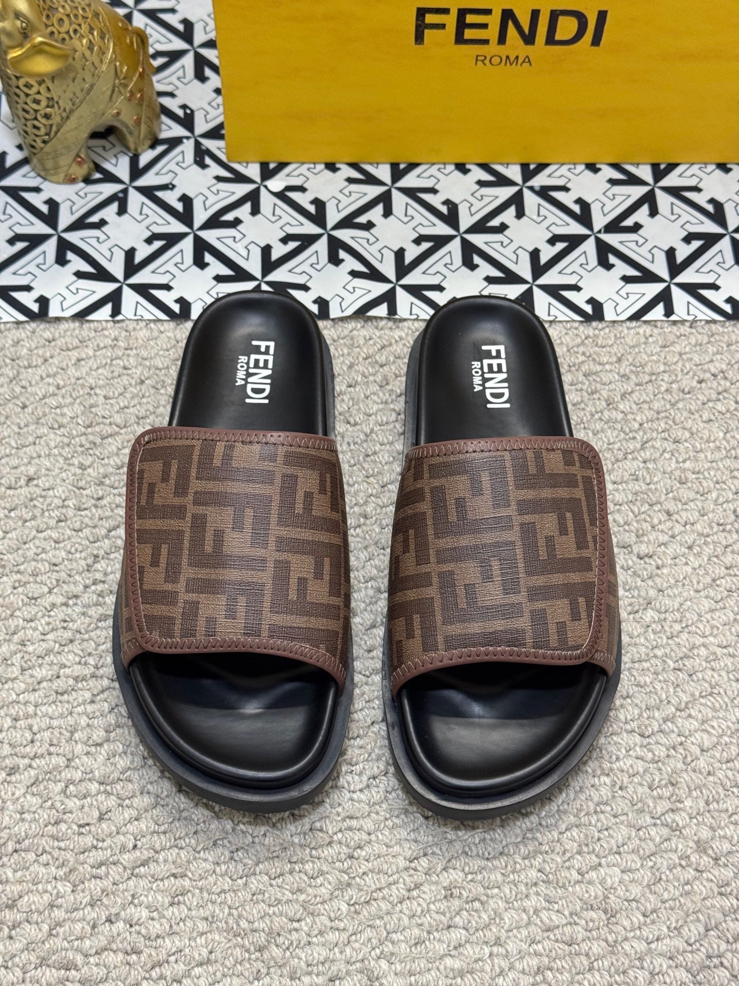 LuxluxHouse Best Quality Sandals Fendi