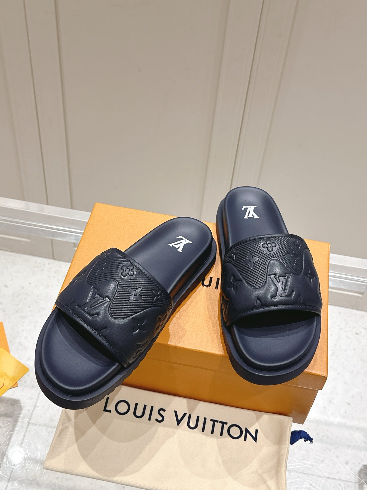 LuxluxHouse Best Quality Women Shoes Hermes