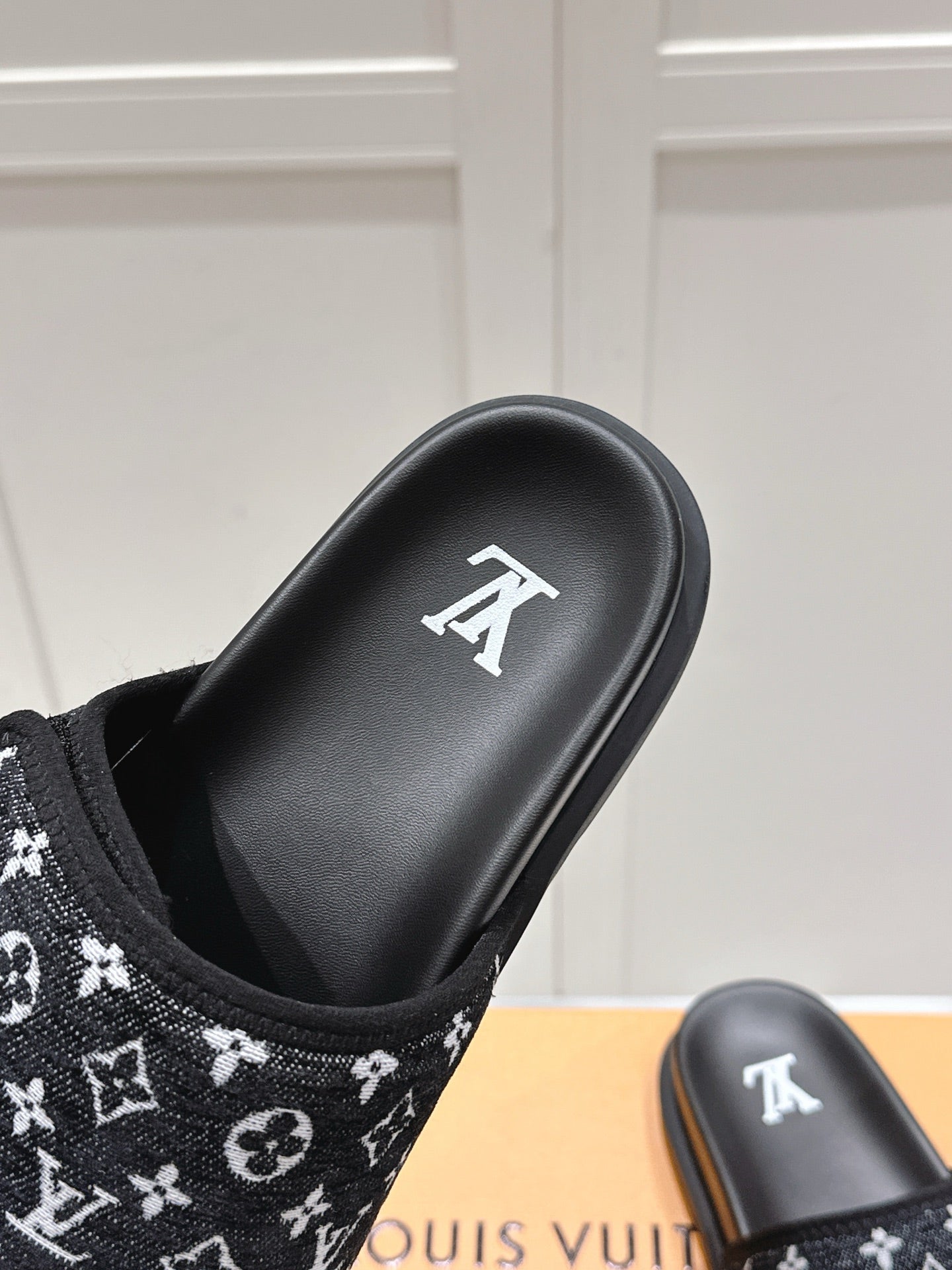 LuxluxHouse Best Quality Women Shoes Hermes