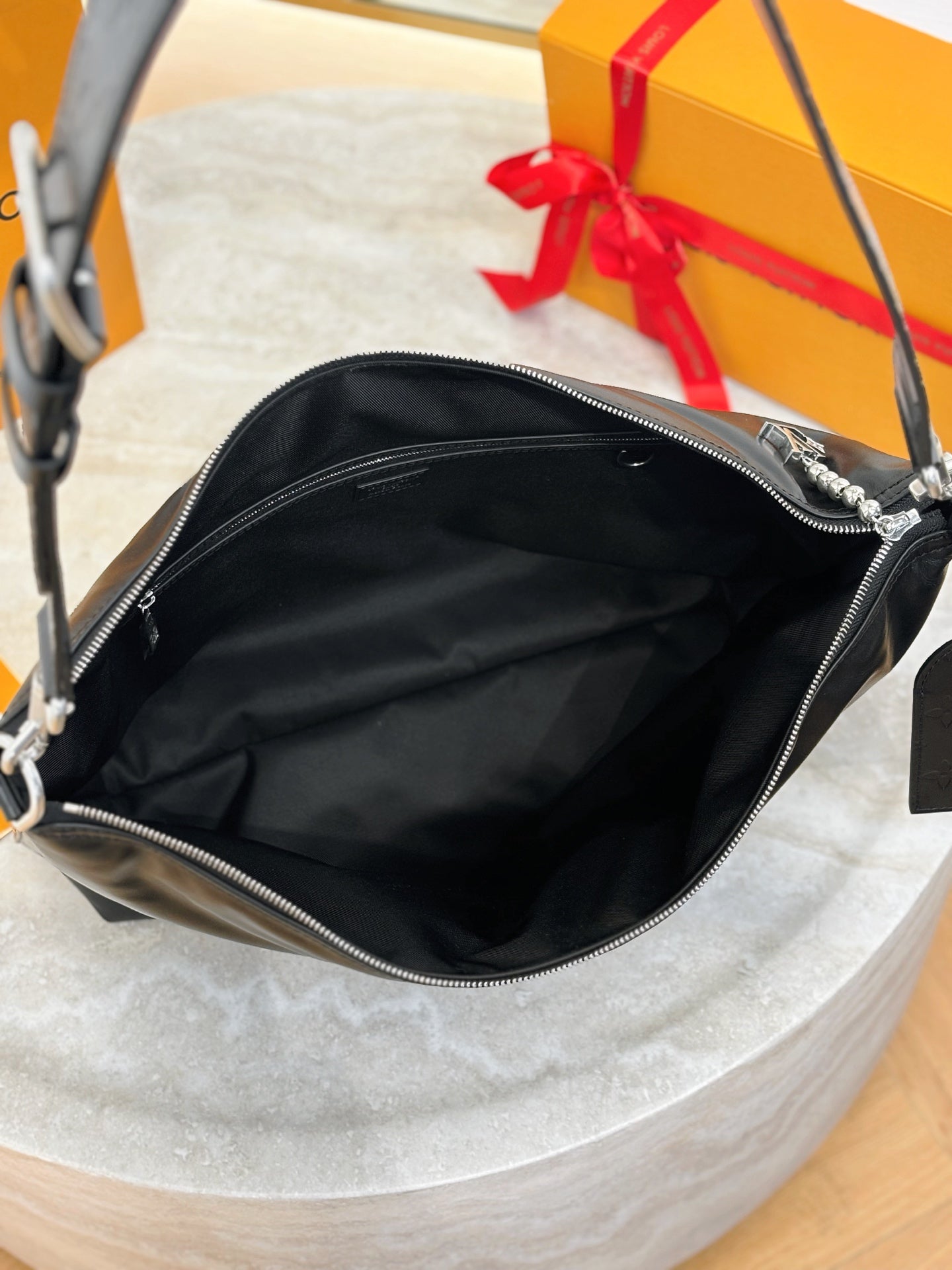 LuxluxHouse Best Quality Bags Louis Vuitton Men