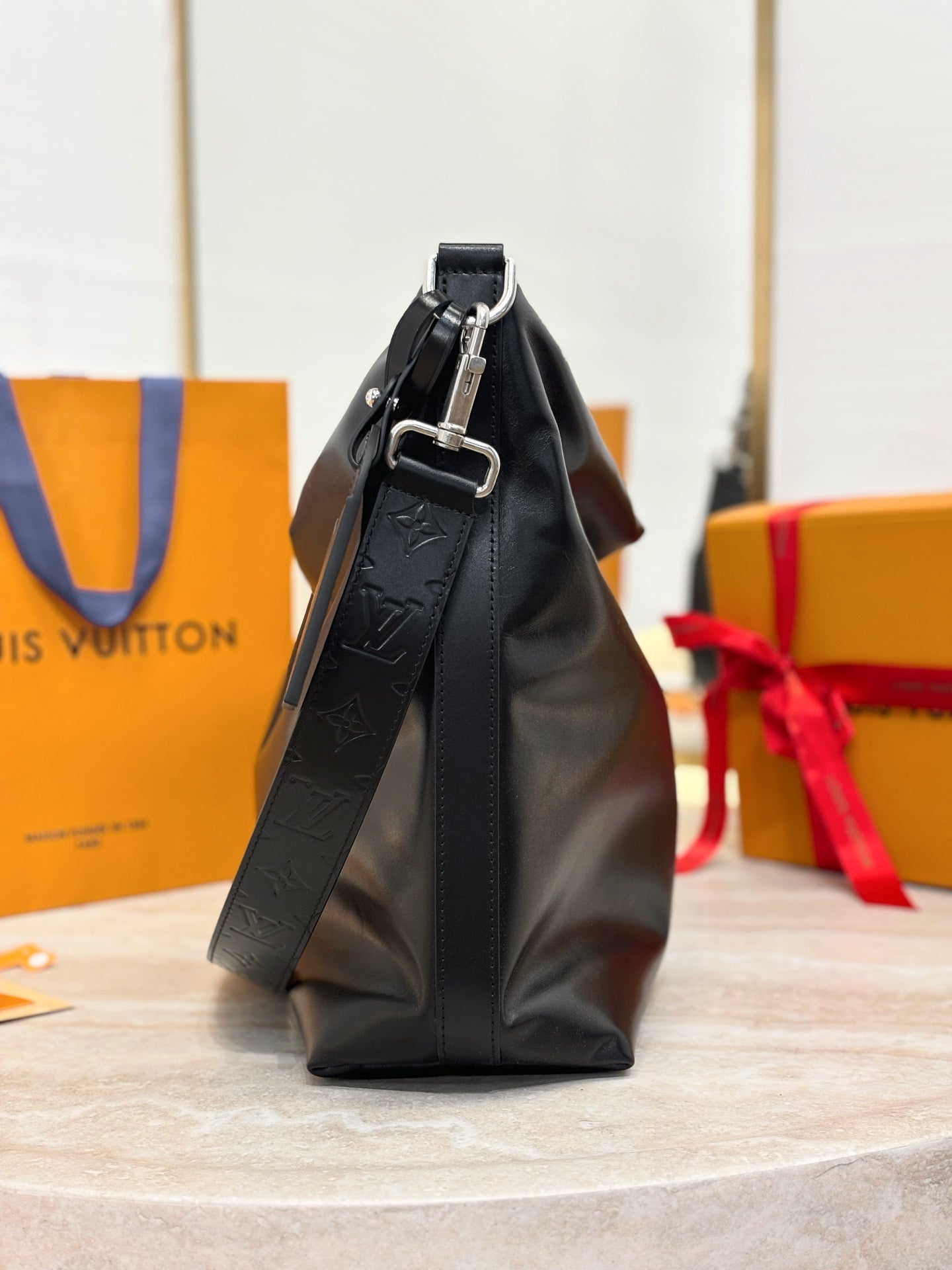 LuxluxHouse Best Quality Bags Louis Vuitton Men