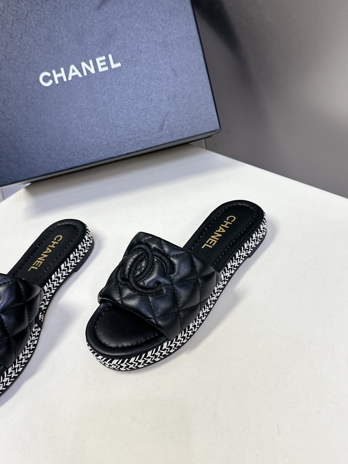 LuxluxHouse Best Quality Chanel Sandals