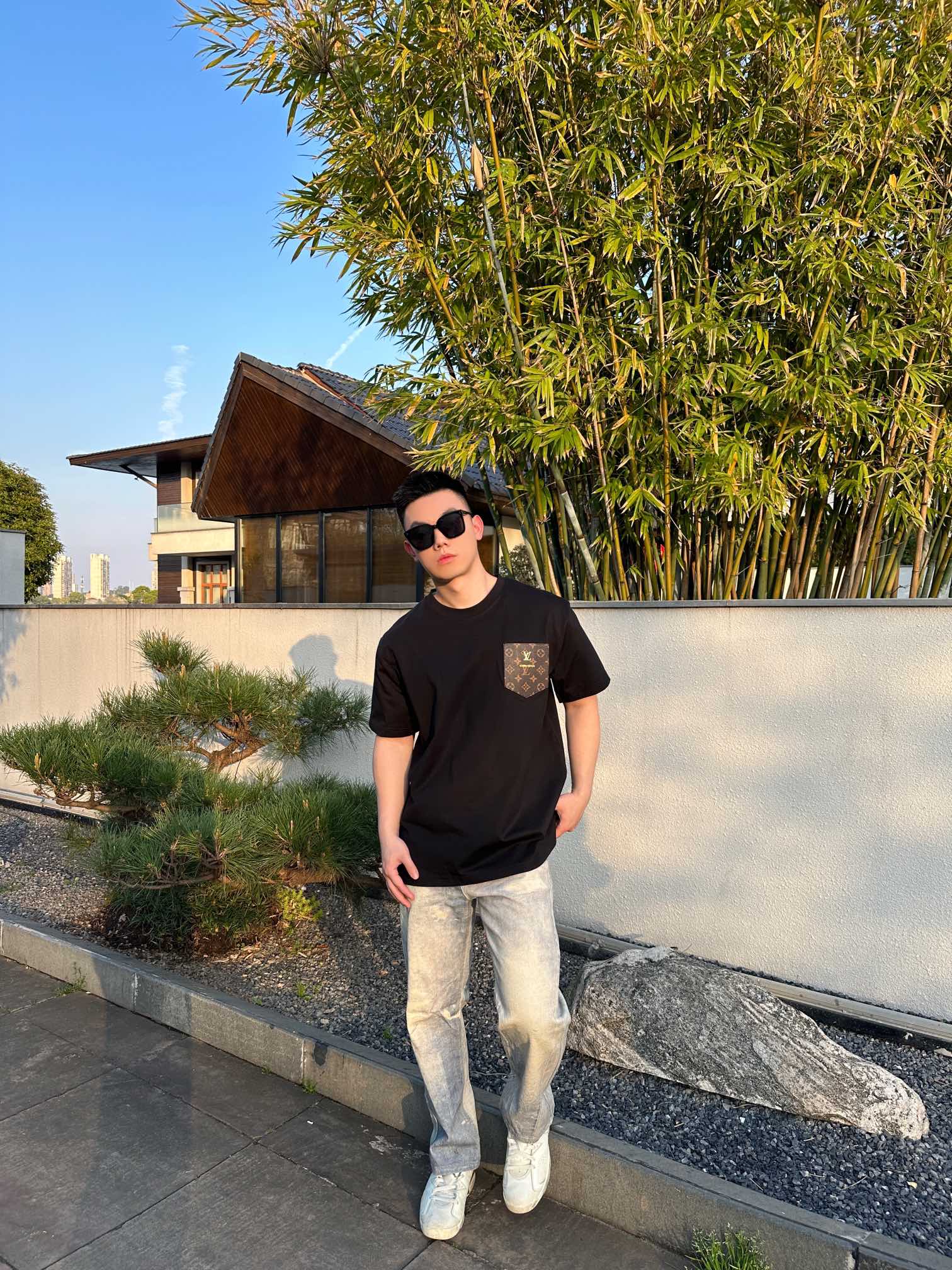 LuxluxHouse Best Quality Clothes T-shirt Louis Vuitton