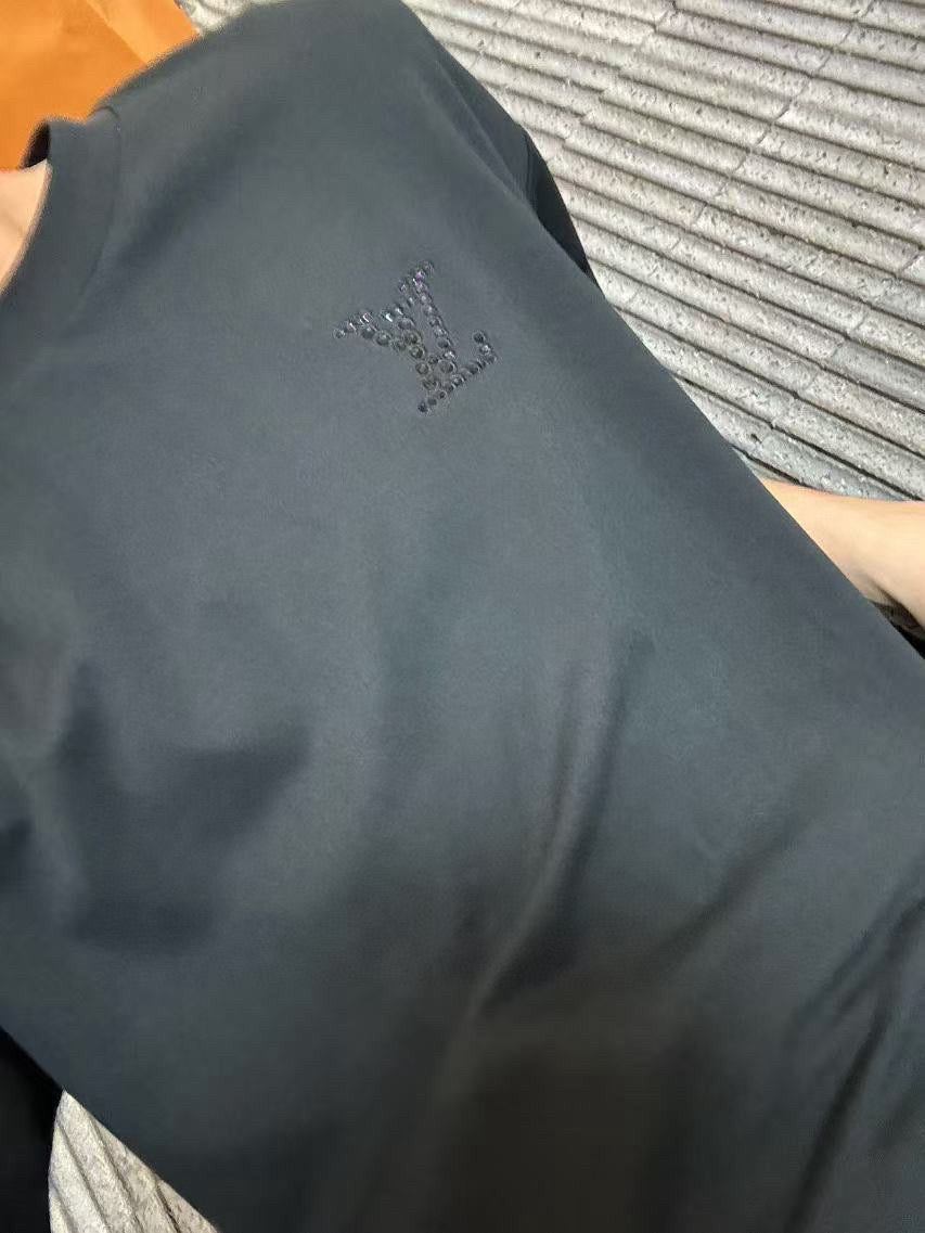 LuxluxHouse Best Quality Clothes T-shirt Louis Vuitton