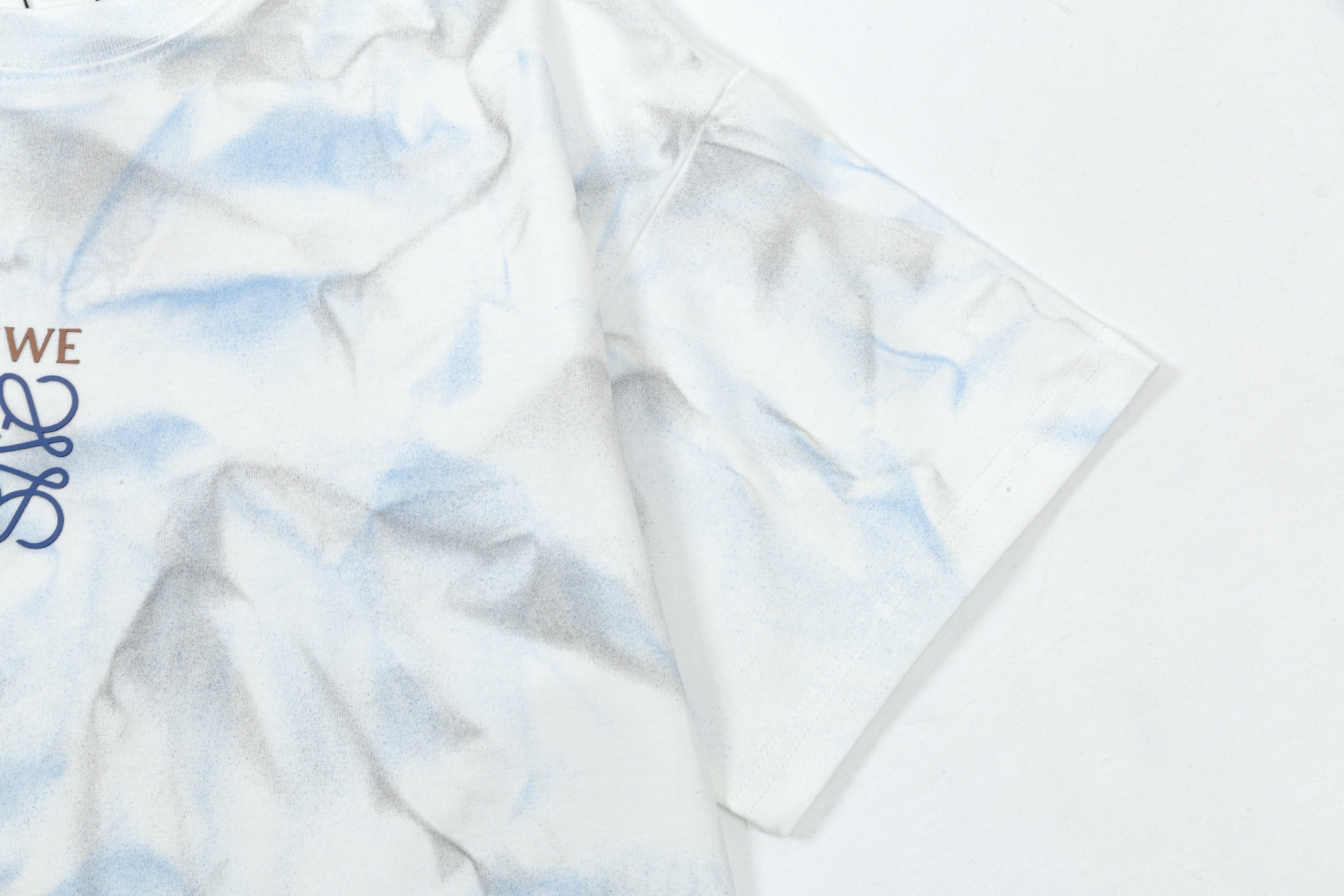 LuxluxHouse Best Quality Clothes T-shirt Loewe