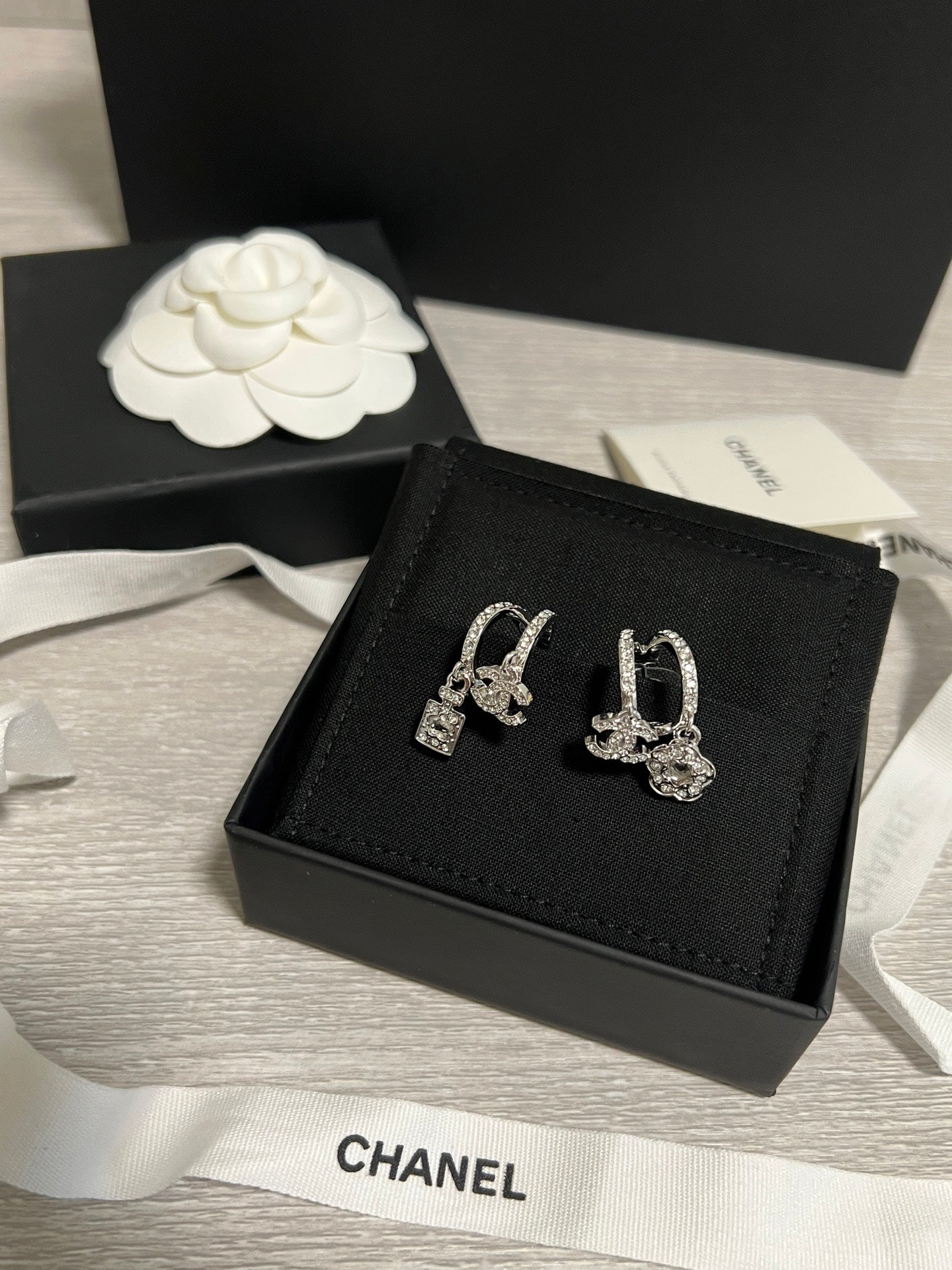 LuxluxHouse Best Quality Accessories Chanel Earrings