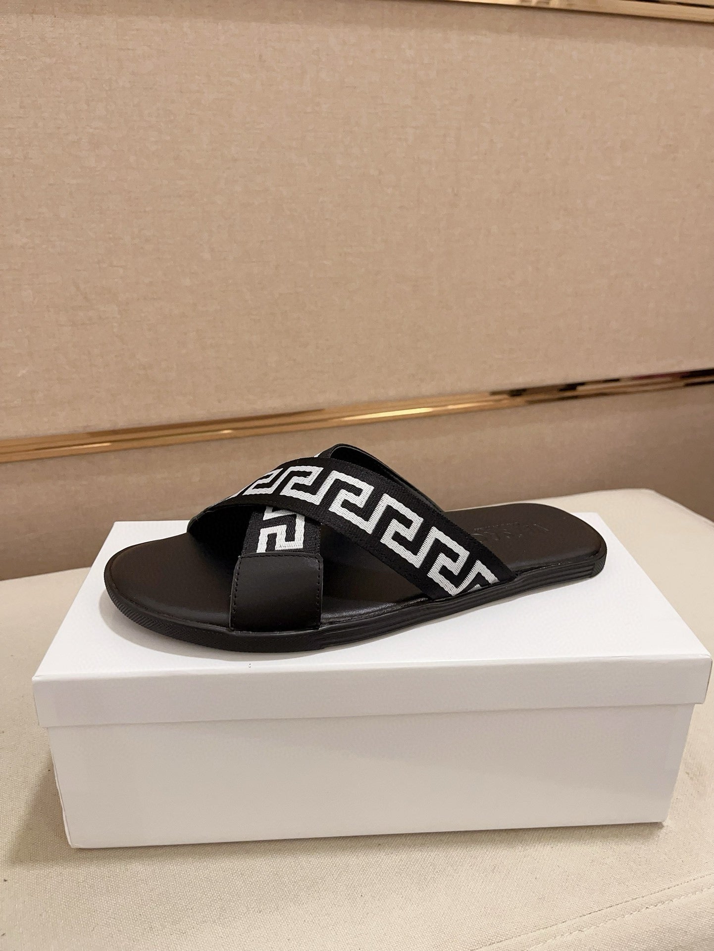LuxluxHouse Best Quality Sandals Versace