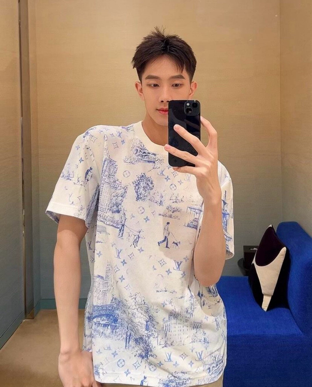 LuxluxHouse Best Quality Clothes T-shirt Louis Vuitton