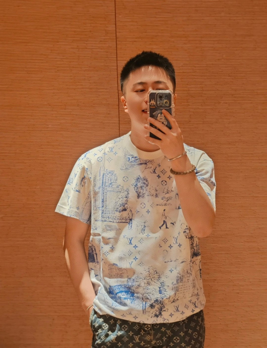 LuxluxHouse Best Quality Clothes T-shirt Louis Vuitton