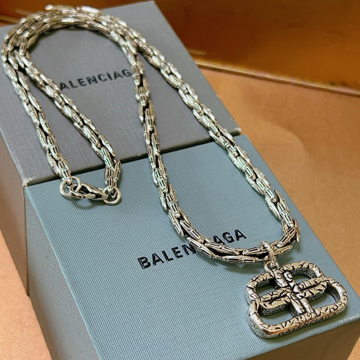 LuxluxHouse Best Quality Accessories Necklace Balenciaga