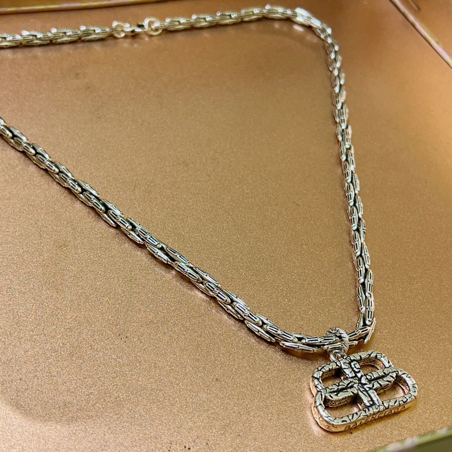 LuxluxHouse Best Quality Accessories Necklace Balenciaga