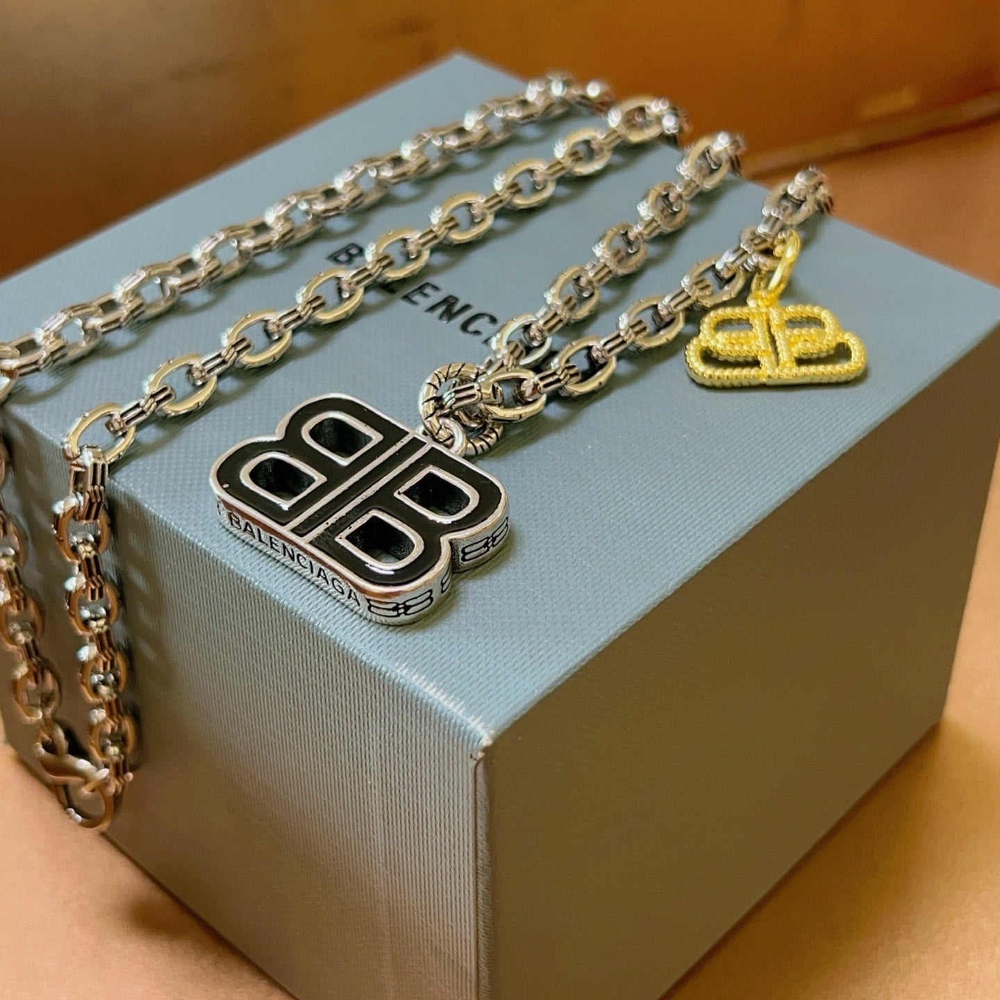 LuxluxHouse Best Quality Accessories Necklace Balenciaga