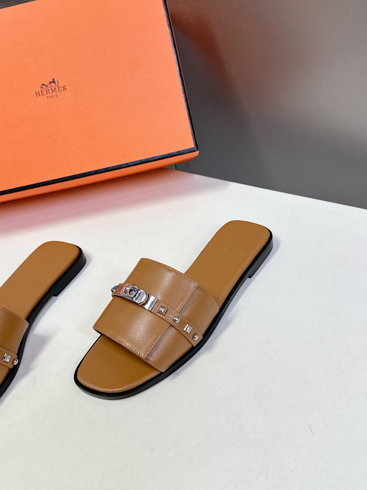 LuxluxHouse Best Quality Women Shoes Hermes