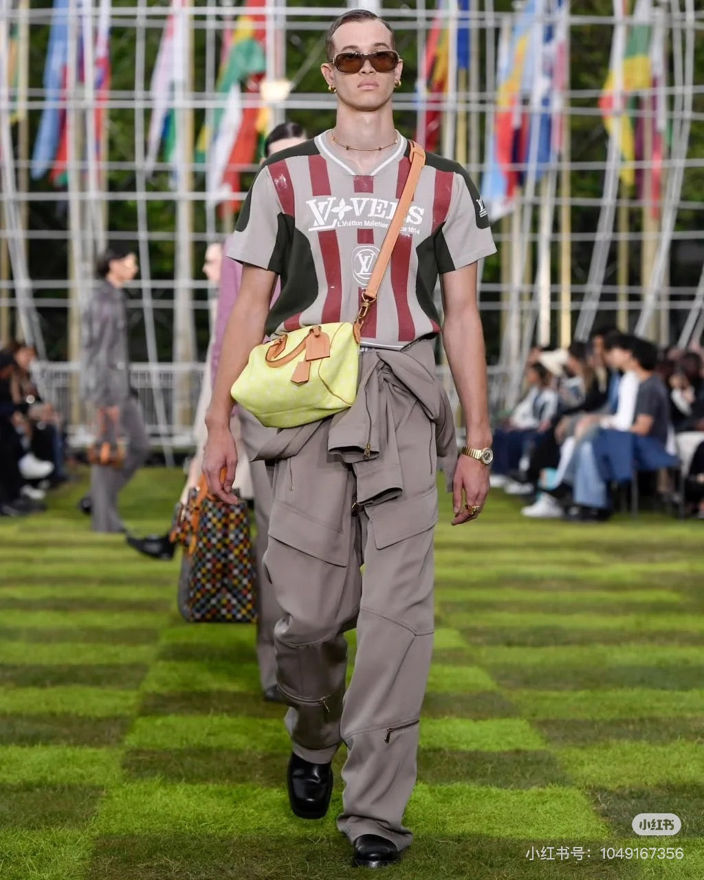 LuxluxHouse Best Quality Clothes T-shirt Louis Vuitton