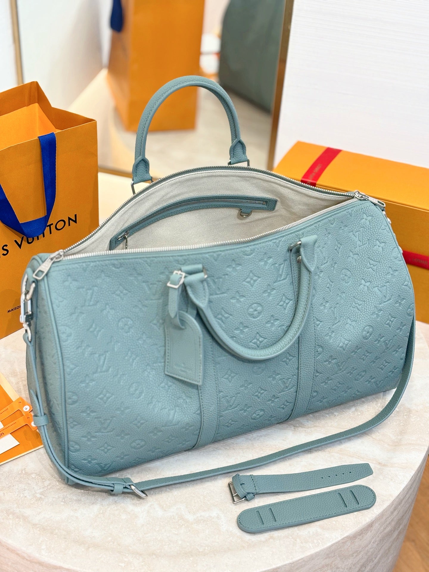 LuxluxHouse Best Quality Bags Louis Vuitton Men