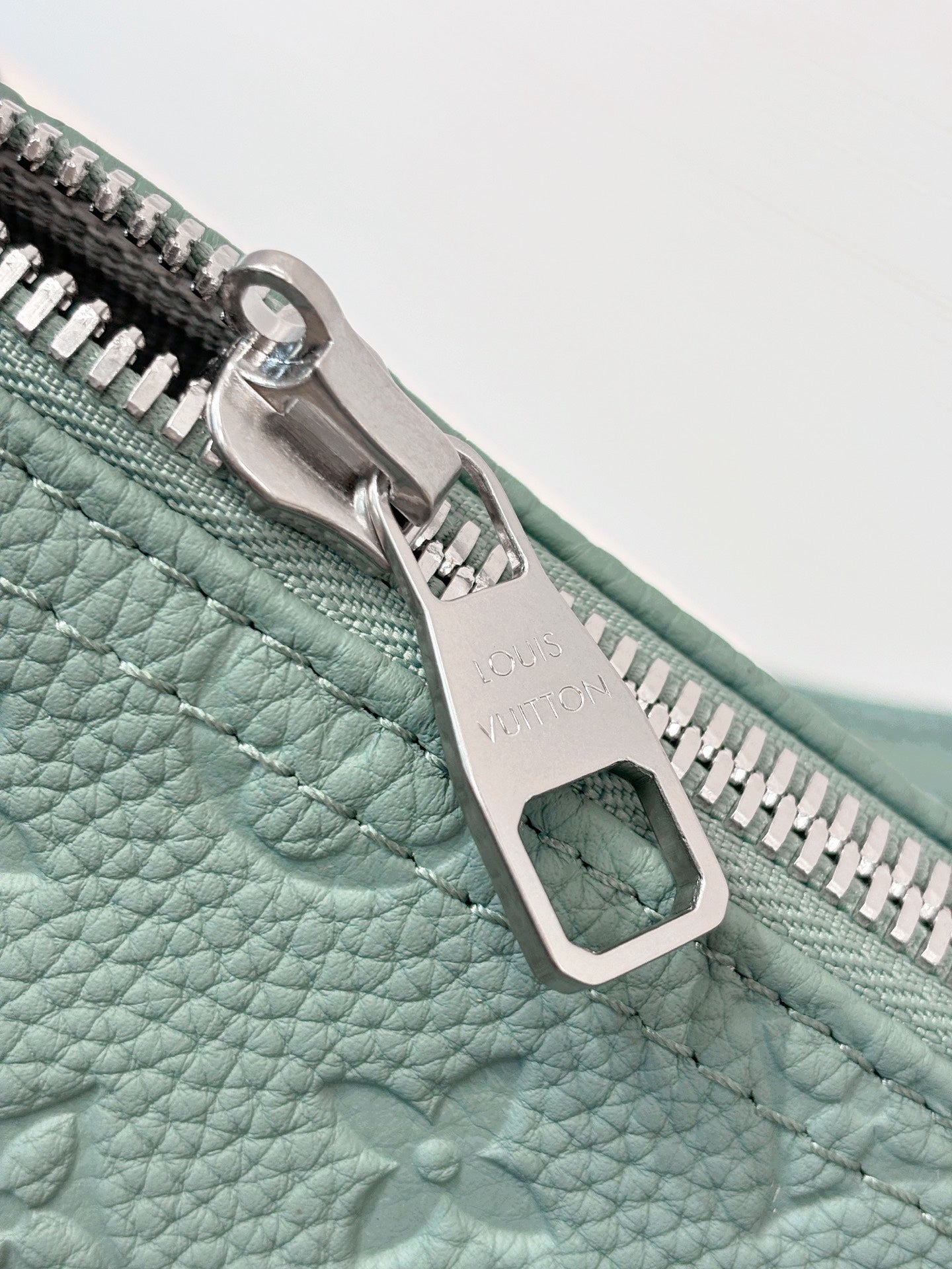 LuxluxHouse Best Quality Bags Louis Vuitton Men