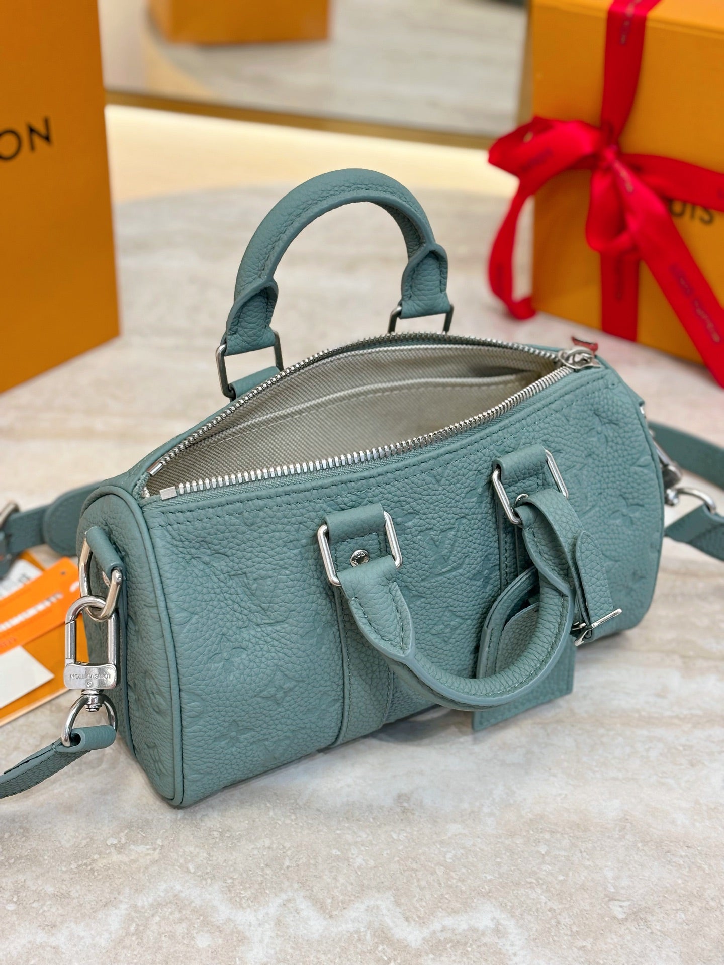 LuxluxHouse Best Quality Bags Louis Vuitton Men