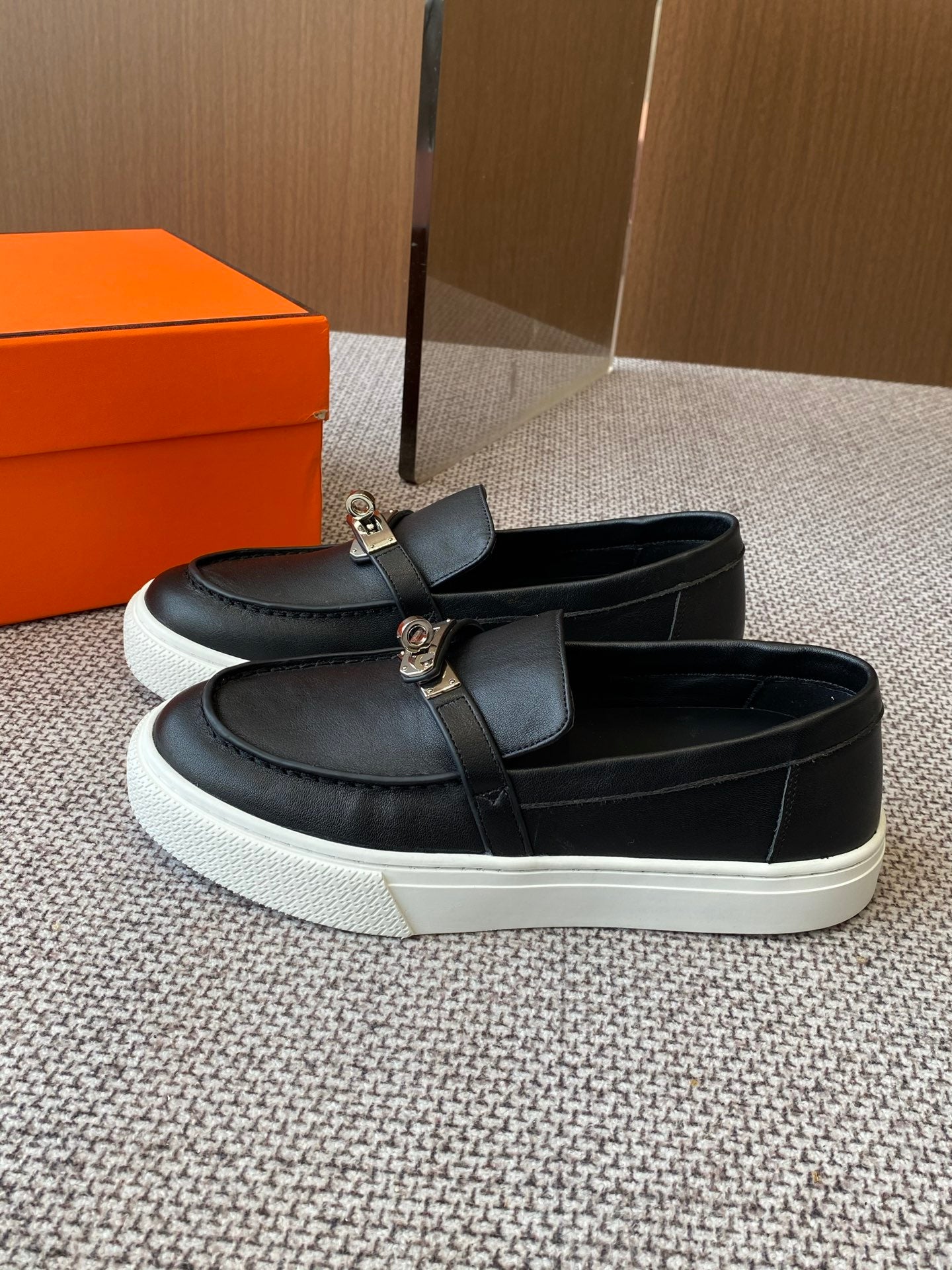 LuxluxHouse Best Quality Women Shoes Hermes
