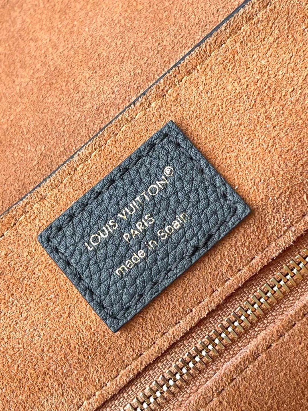 LuxluxHouse Best Quality Bags Louis Vuitton Women Men