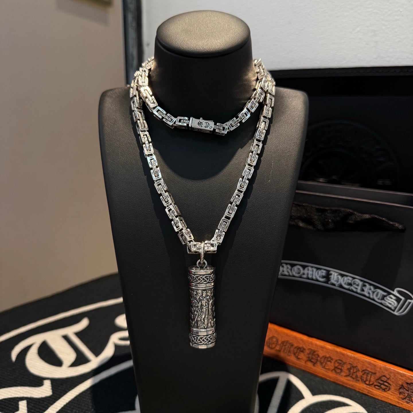 LuxluxHouse Best Quality Accessories Necklace Chrome Hearts