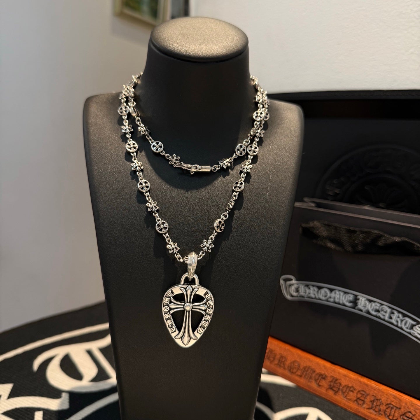 LuxluxHouse Best Quality Accessories Necklace Chrome Hearts