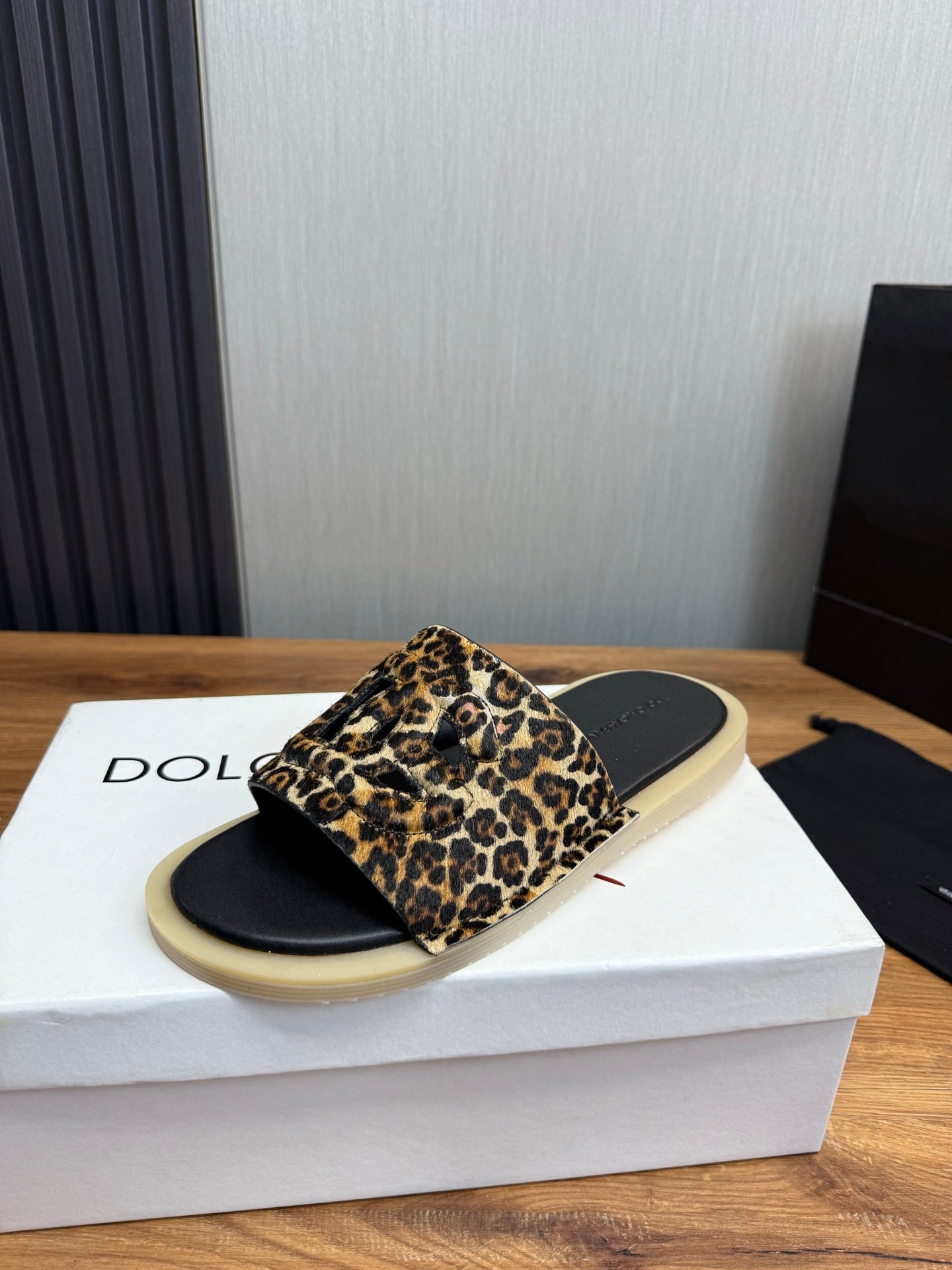 LuxluxHouse Best Quality Sandals Dolce & Gabbana