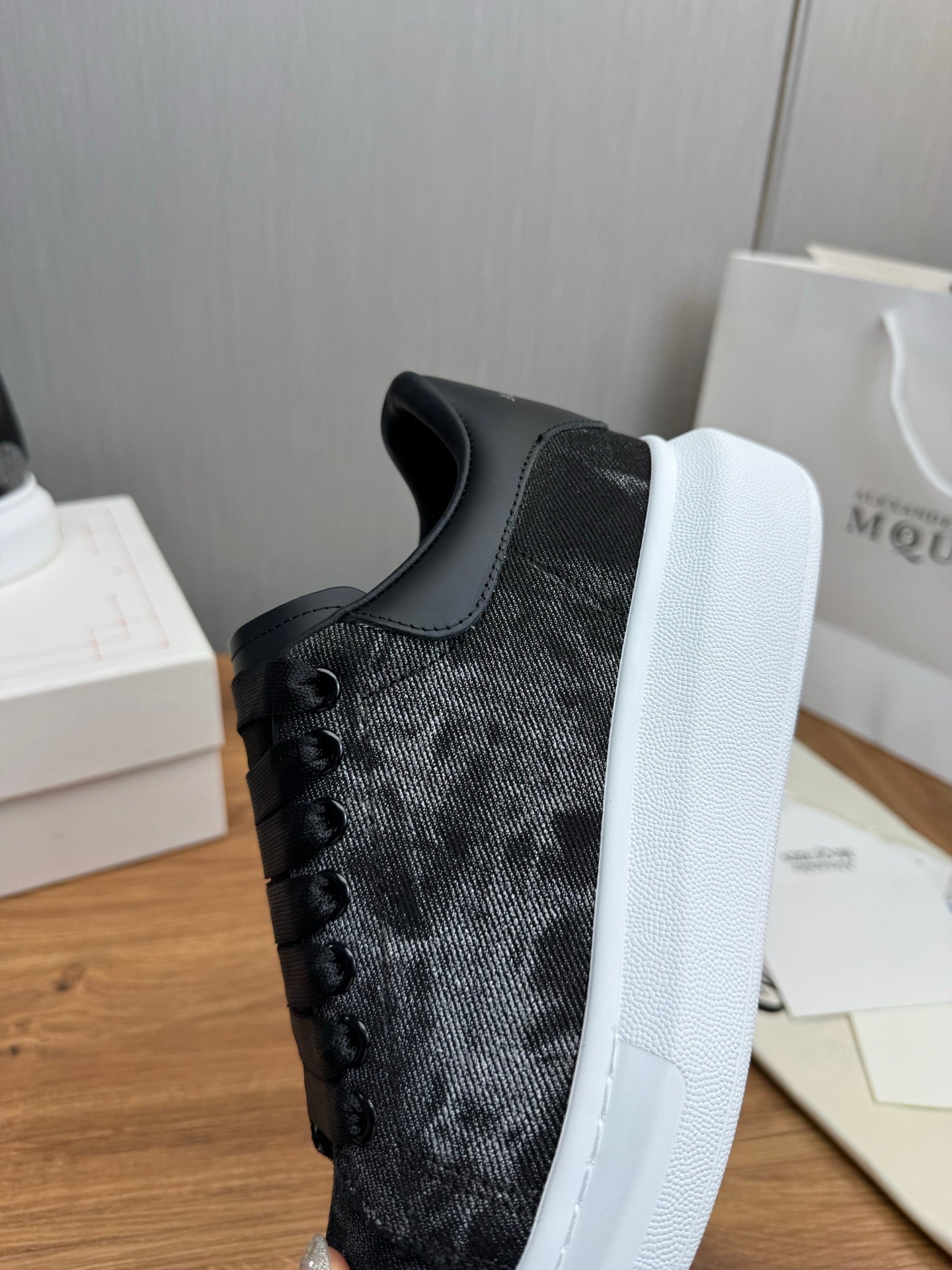 LuxluxHouse Best Quality Shoes Alexander McQueen