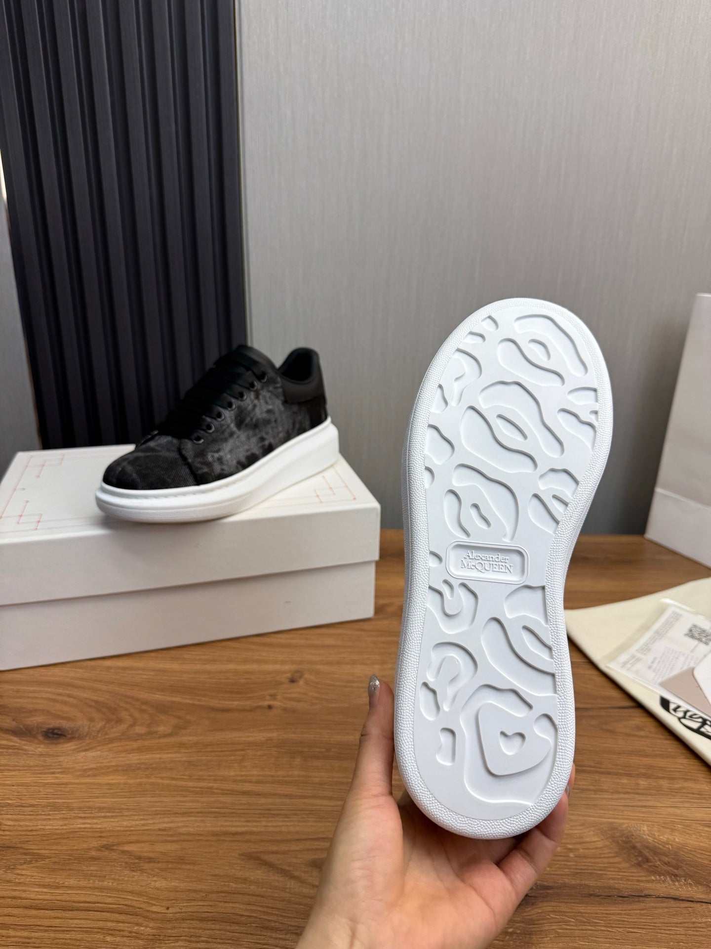 LuxluxHouse Best Quality Shoes Alexander McQueen