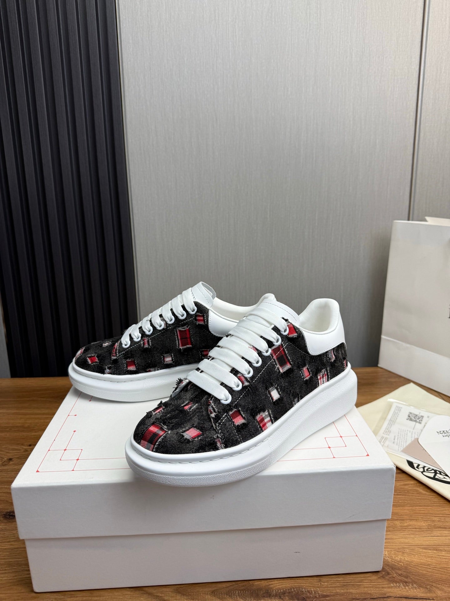 LuxluxHouse Best Quality Shoes Alexander McQueen