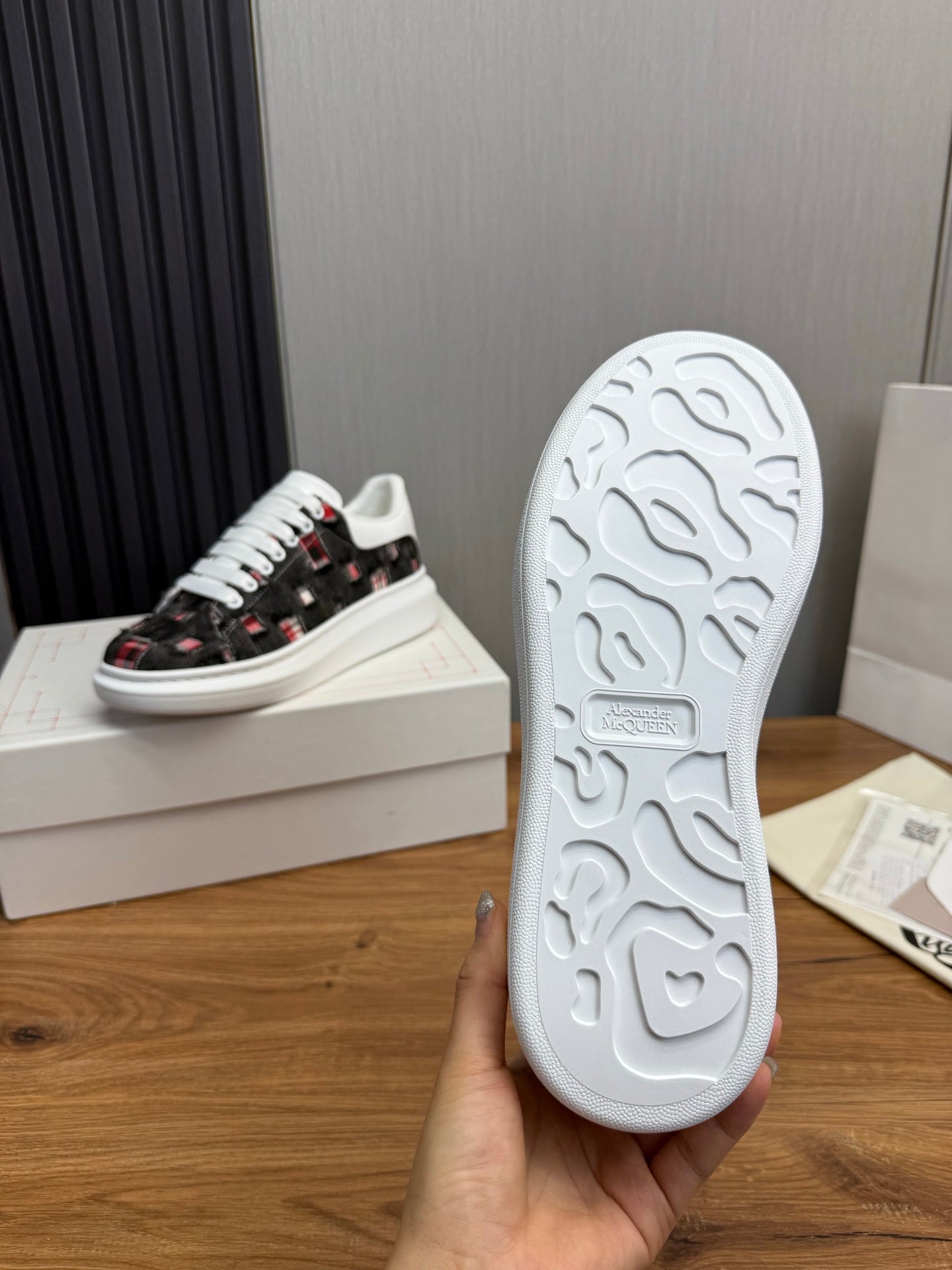 LuxluxHouse Best Quality Shoes Alexander McQueen