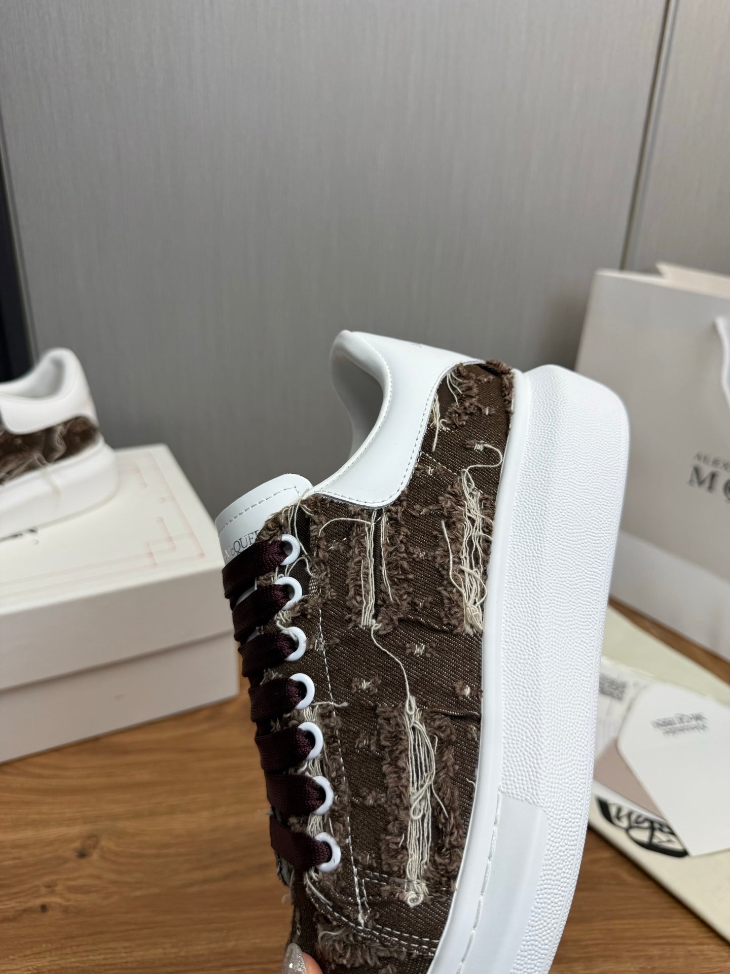 LuxluxHouse Best Quality Shoes Alexander McQueen