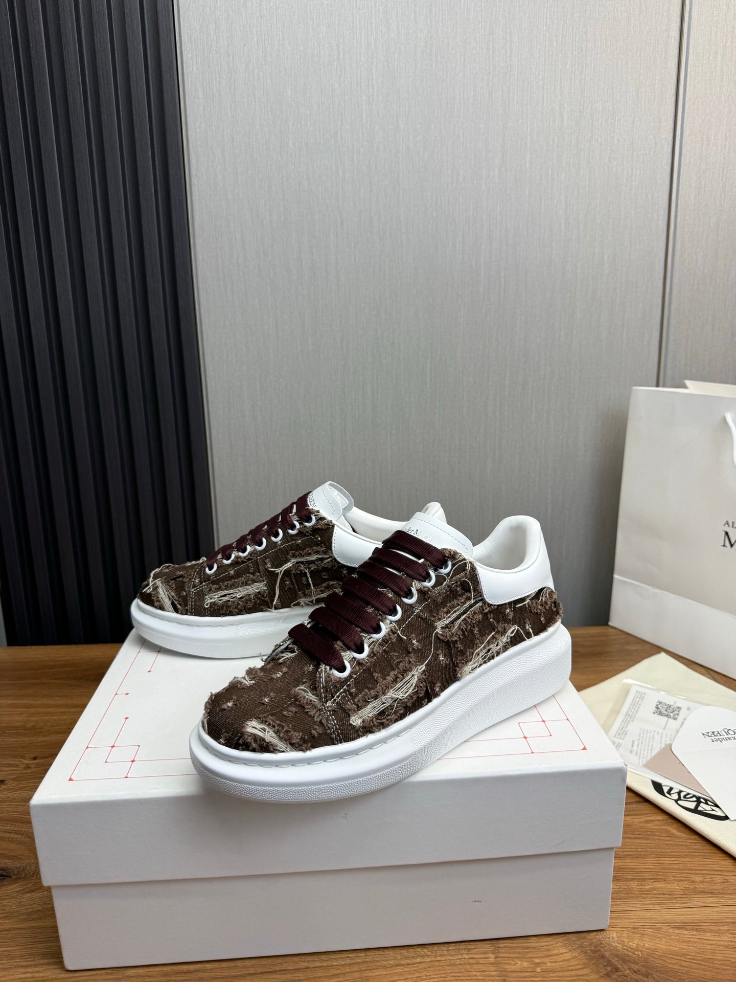 LuxluxHouse Best Quality Shoes Alexander McQueen