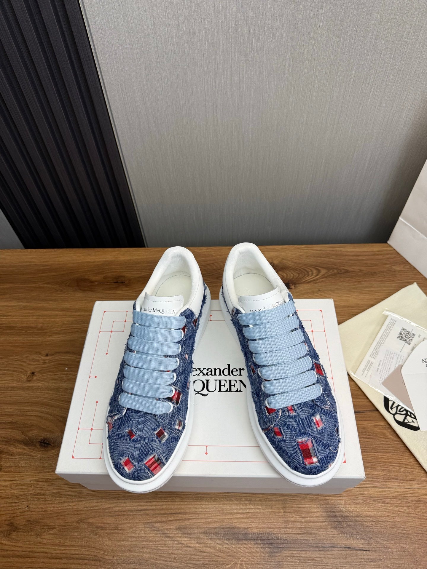 LuxluxHouse Best Quality Shoes Alexander McQueen