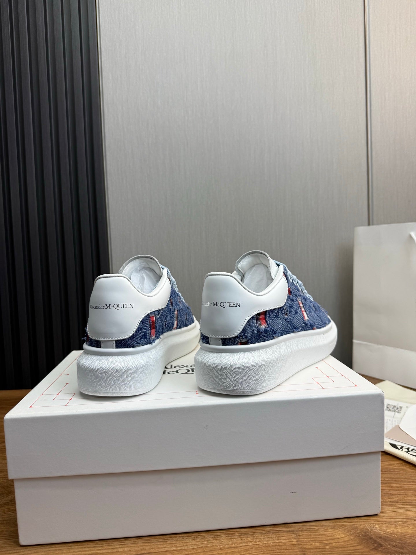 LuxluxHouse Best Quality Shoes Alexander McQueen