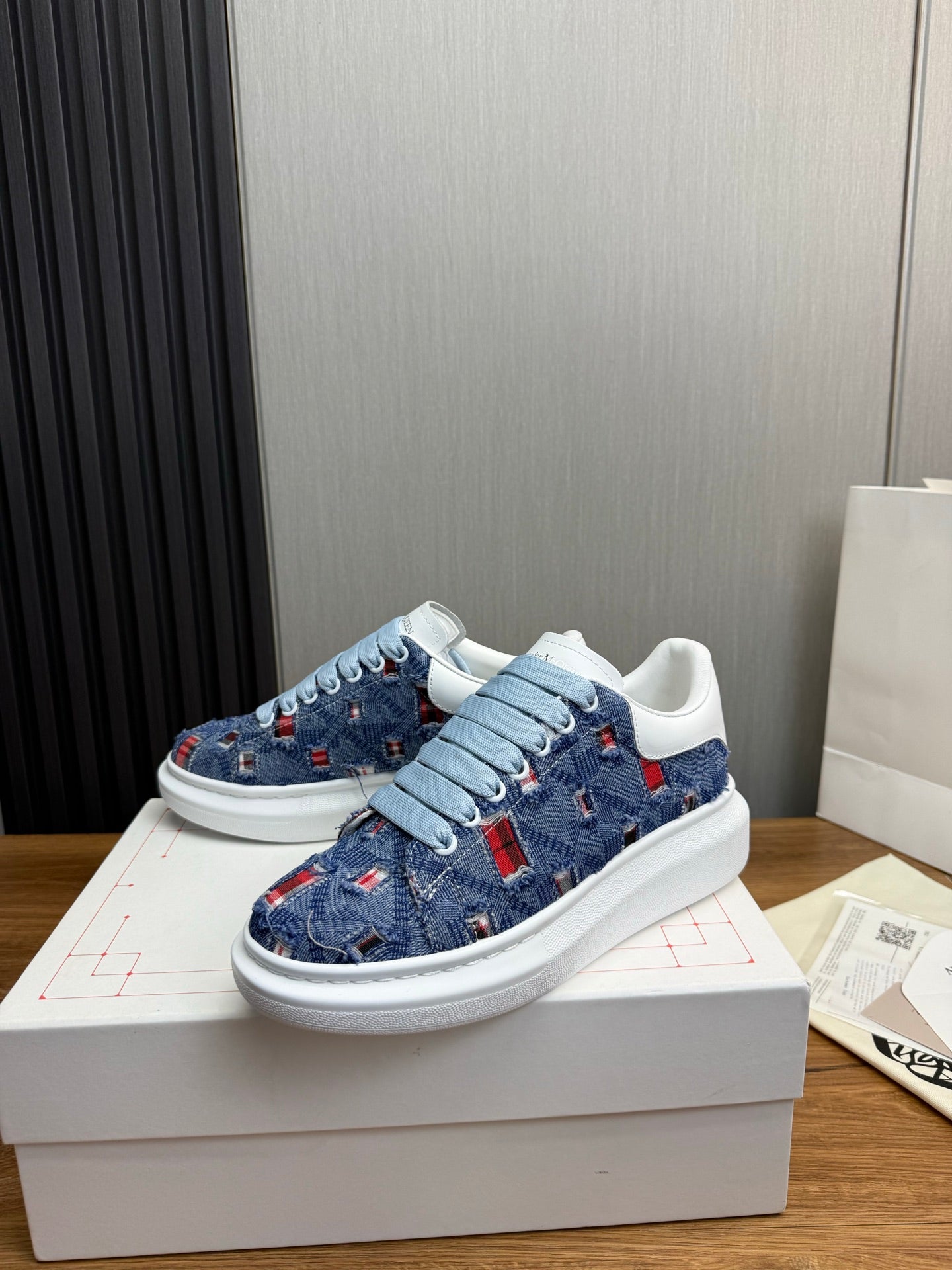 LuxluxHouse Best Quality Shoes Alexander McQueen