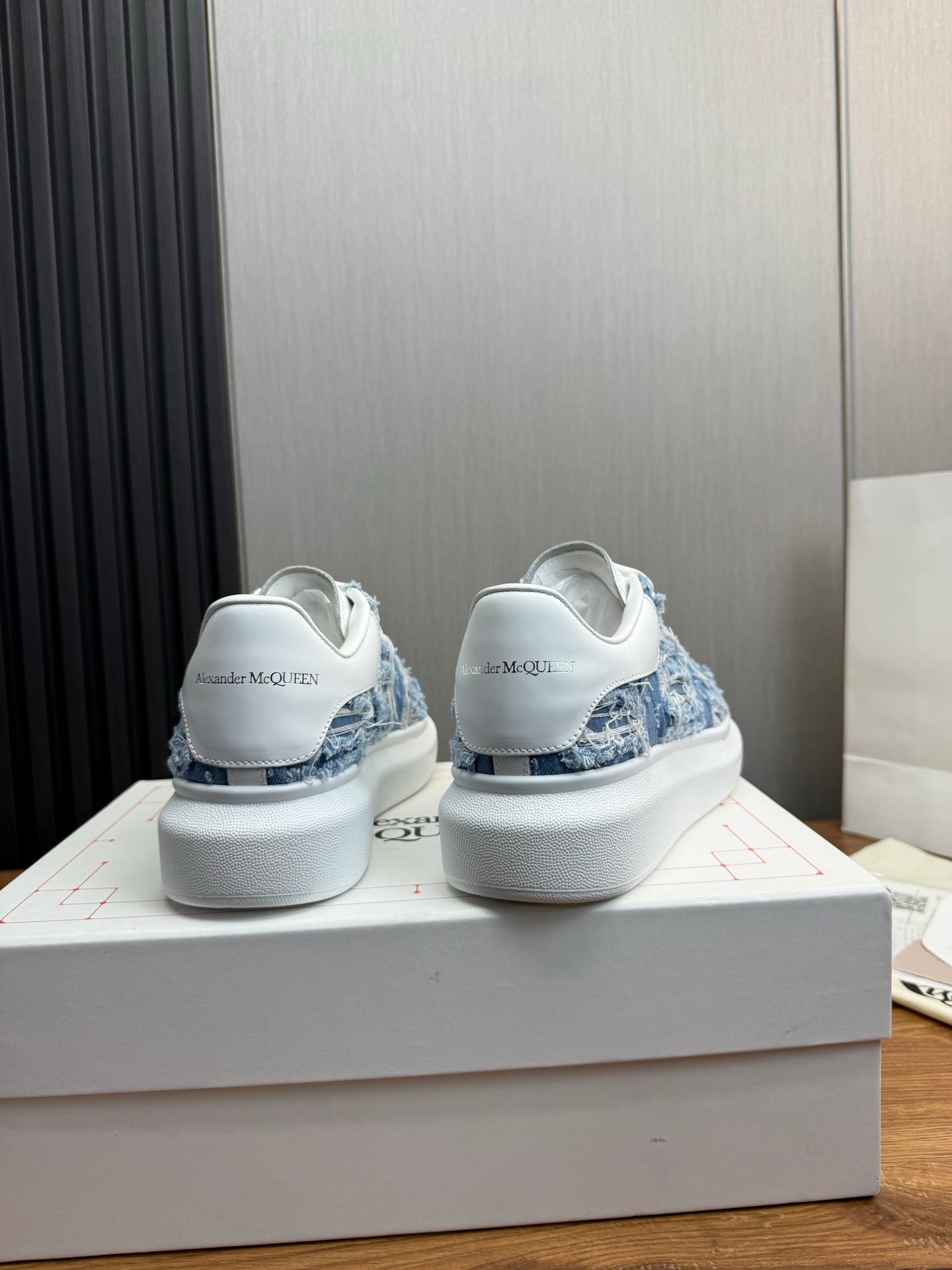 LuxluxHouse Best Quality Shoes Alexander McQueen