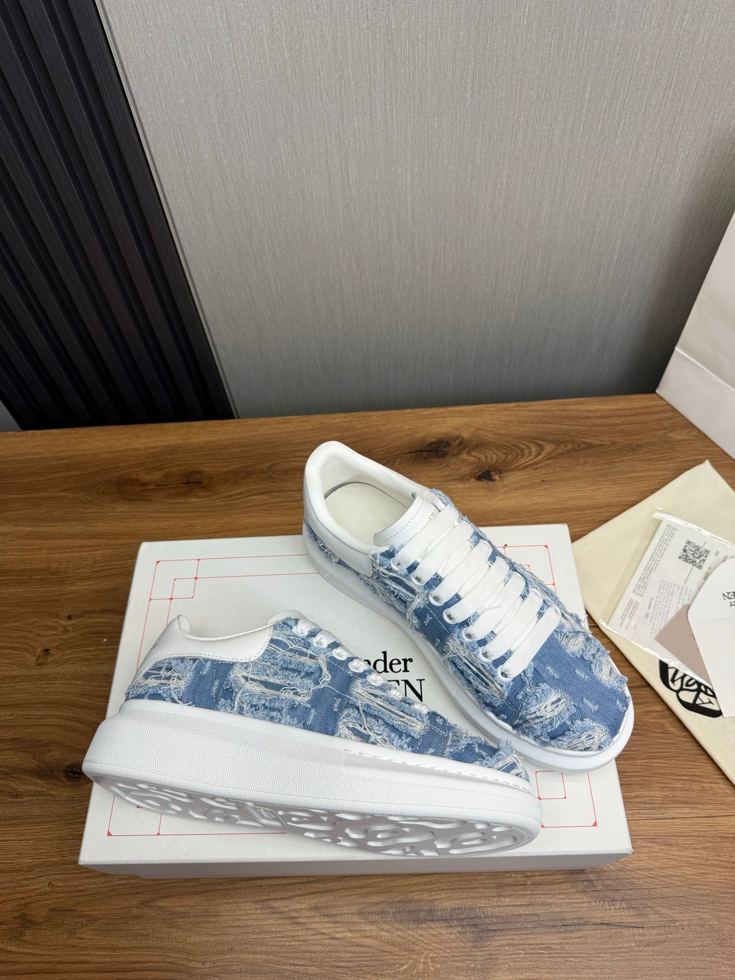 LuxluxHouse Best Quality Shoes Alexander McQueen