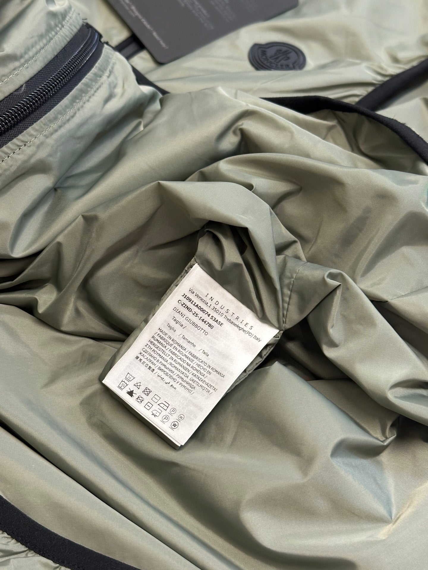 LuxluxHouse Best Quality Clothes Coats & Jackets Moncler